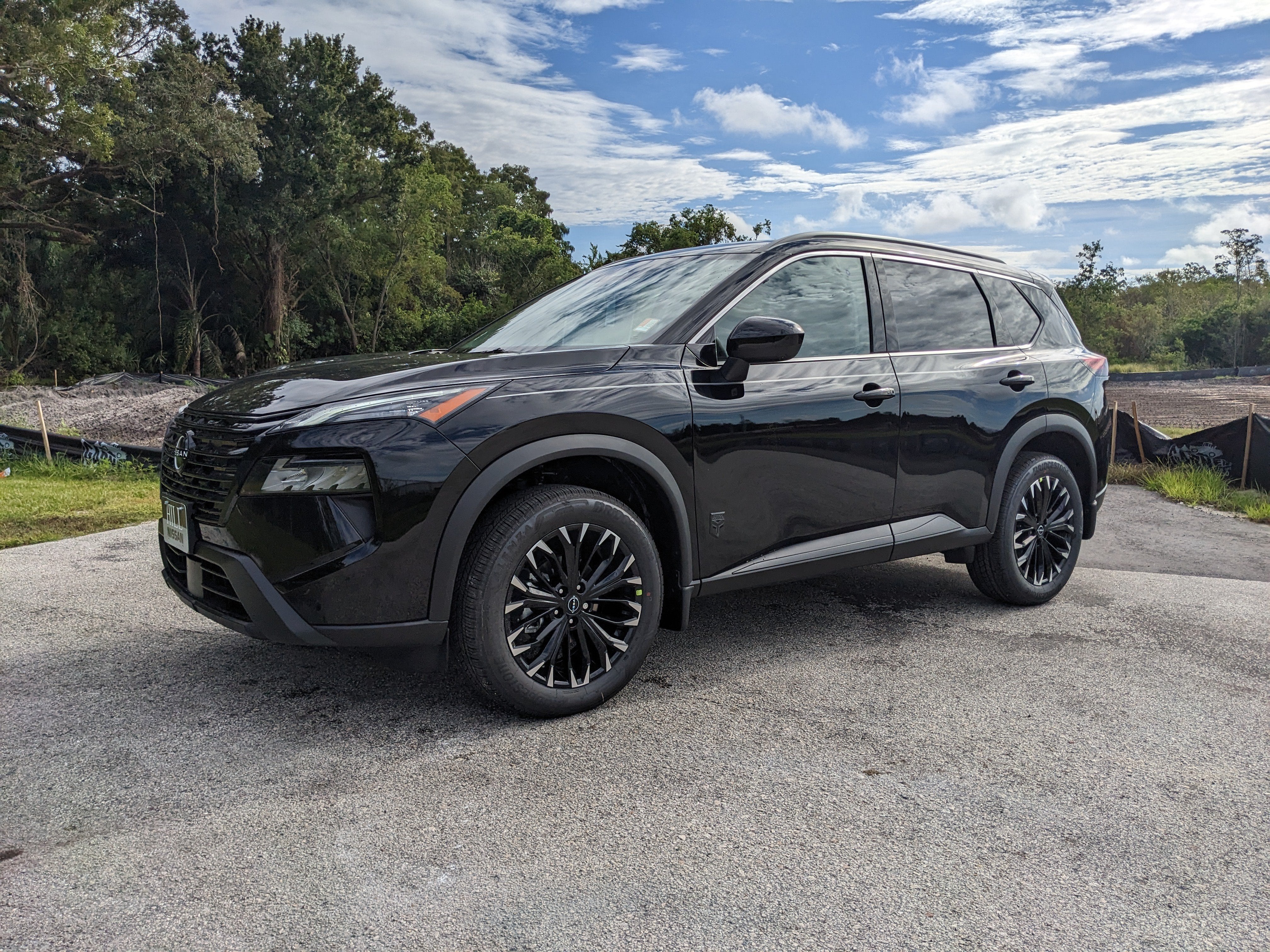 2027 Nissan Rogue Dark Armor