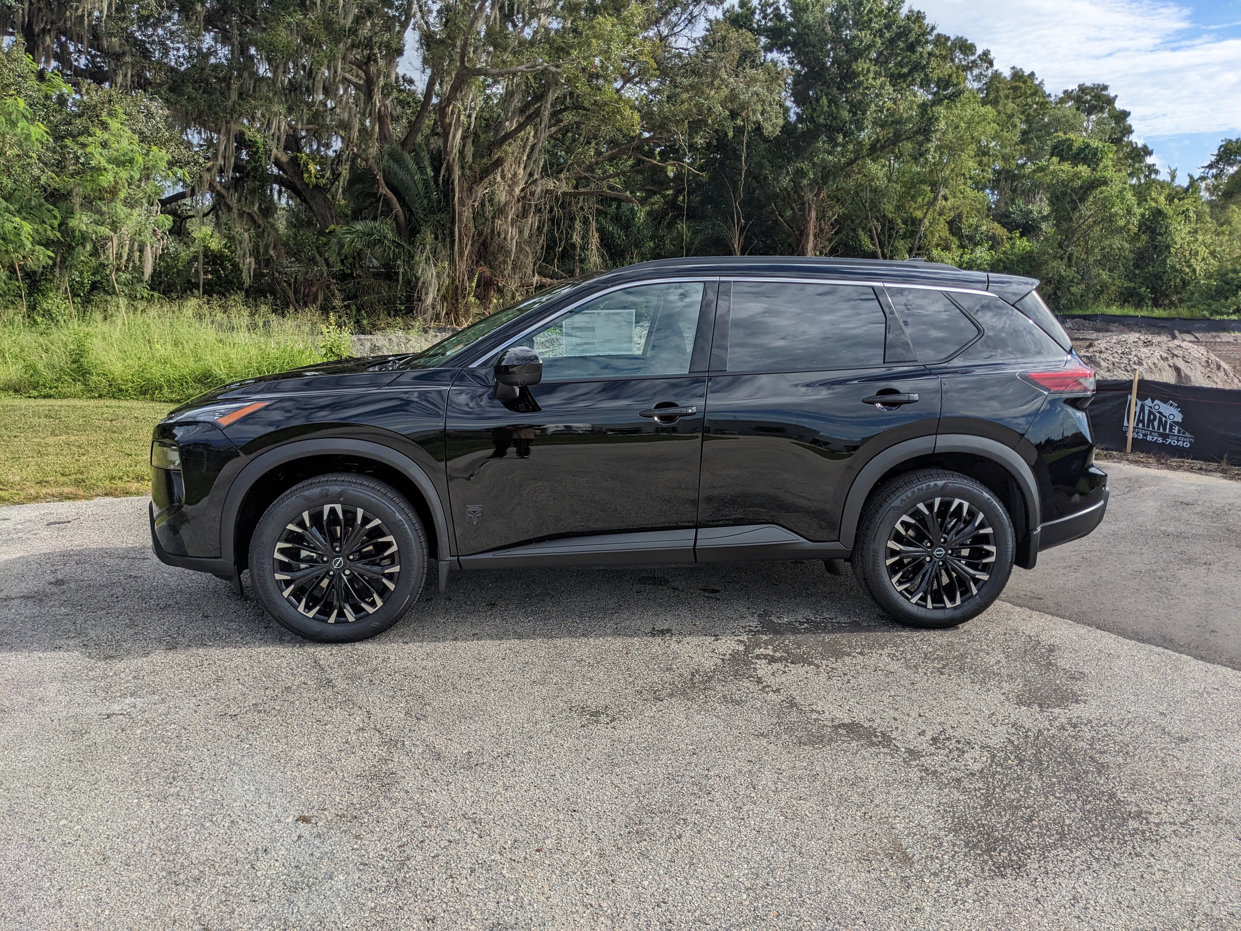 2027 Nissan Rogue Dark Armor