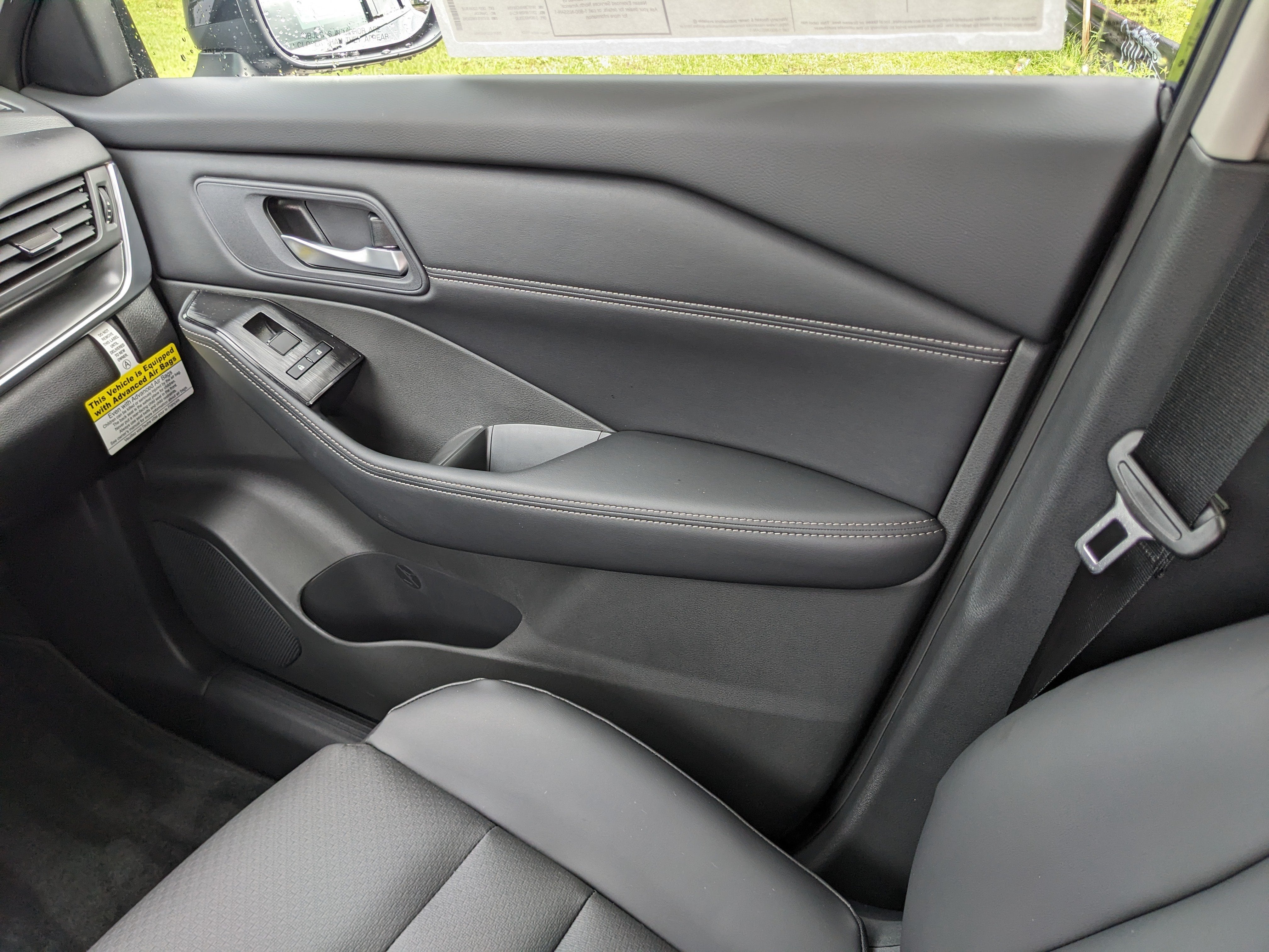 2027 Nissan Rogue Dark Armor