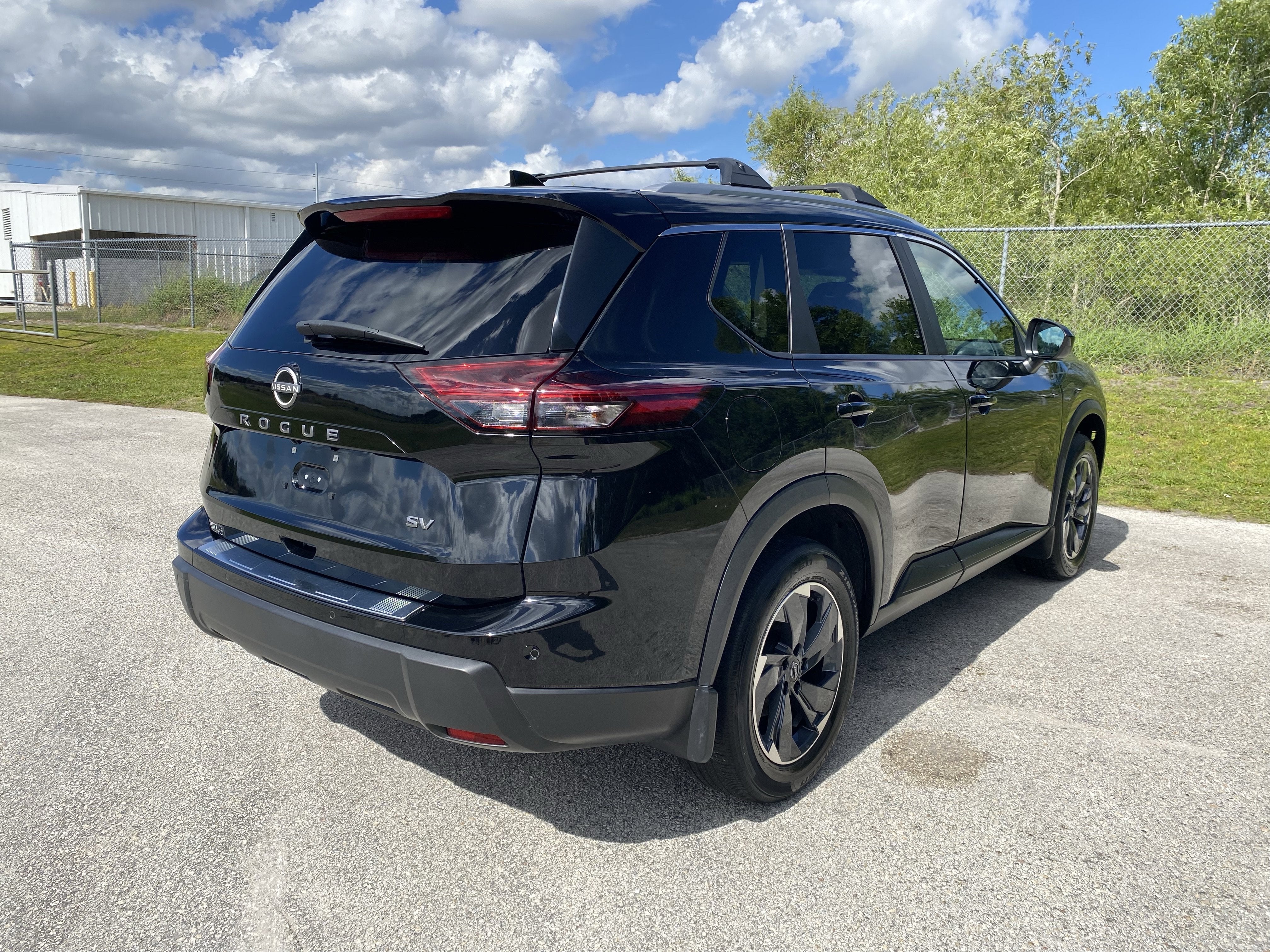 2024 Nissan Rogue SV