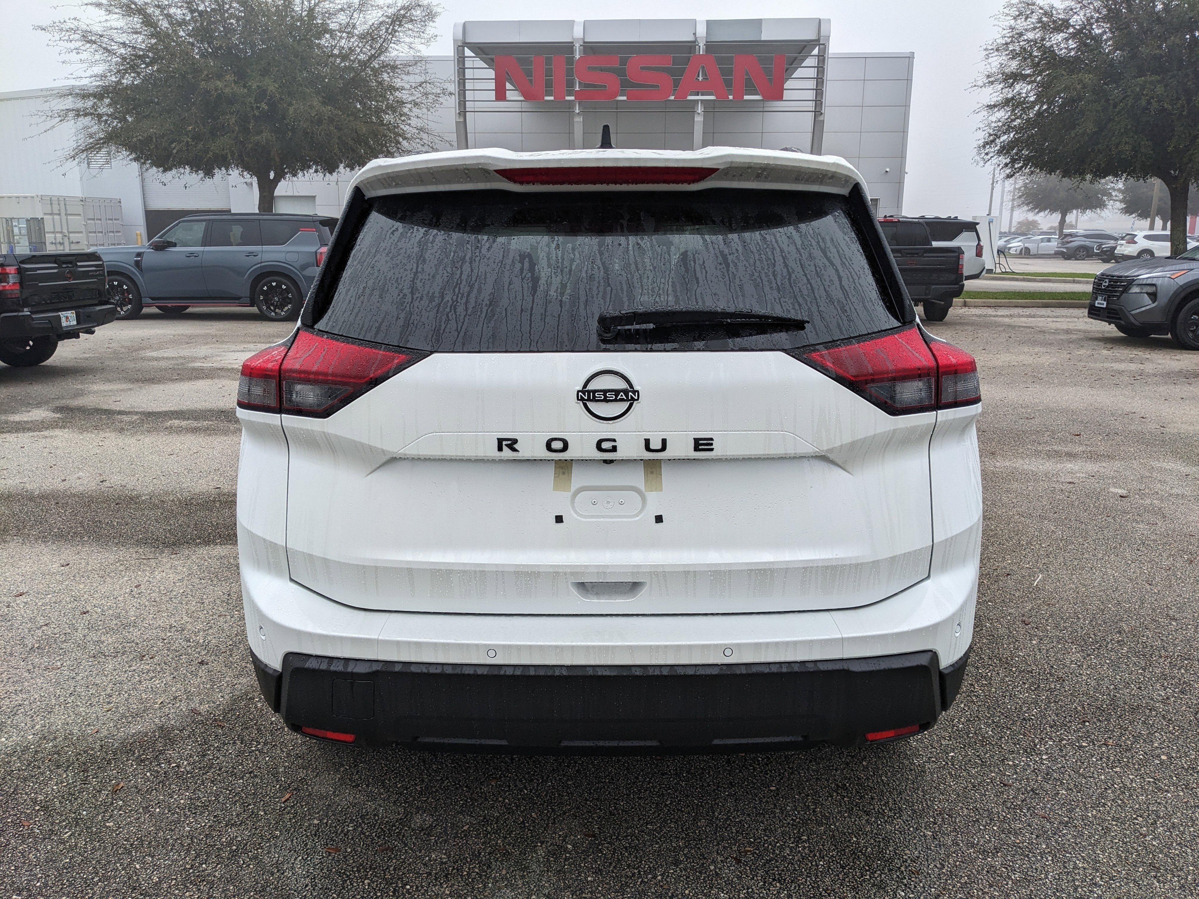 2026 Nissan Rogue Dark Armor
