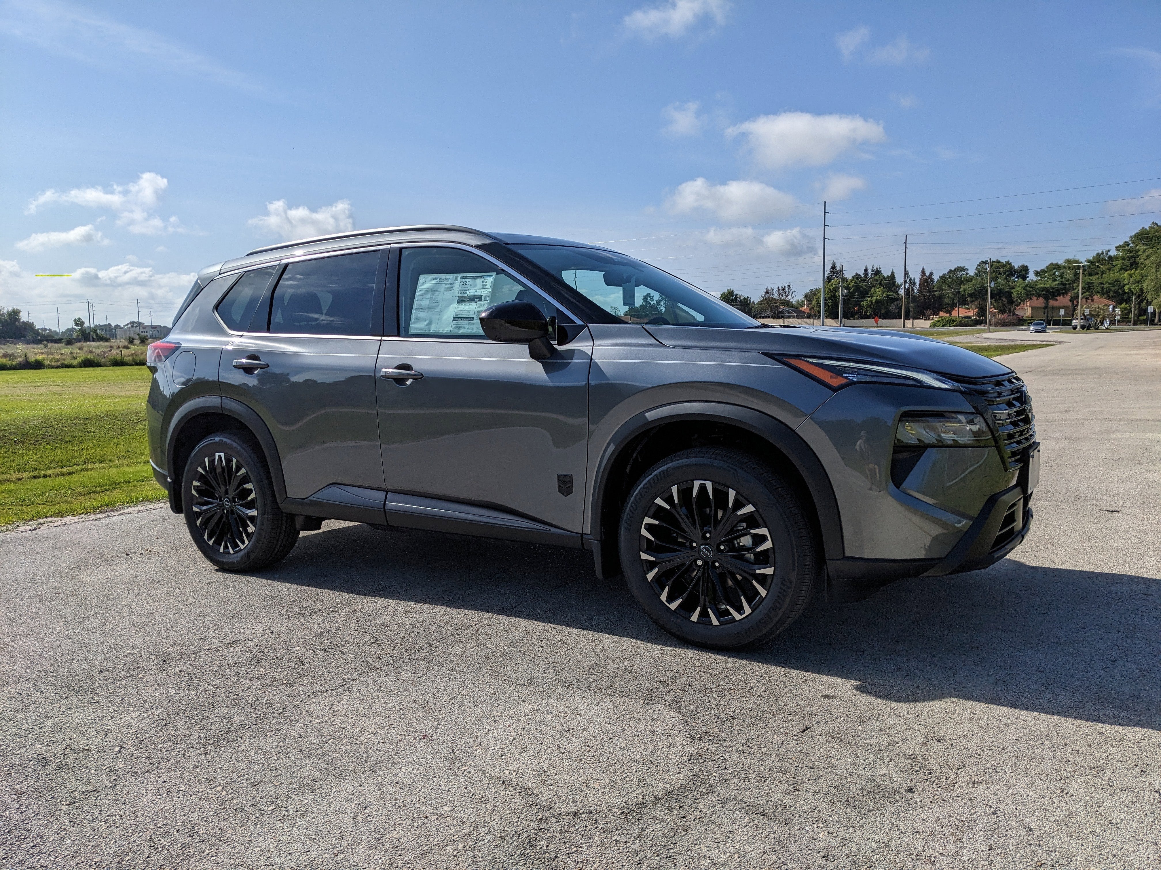 2026 Nissan Rogue Dark Armor