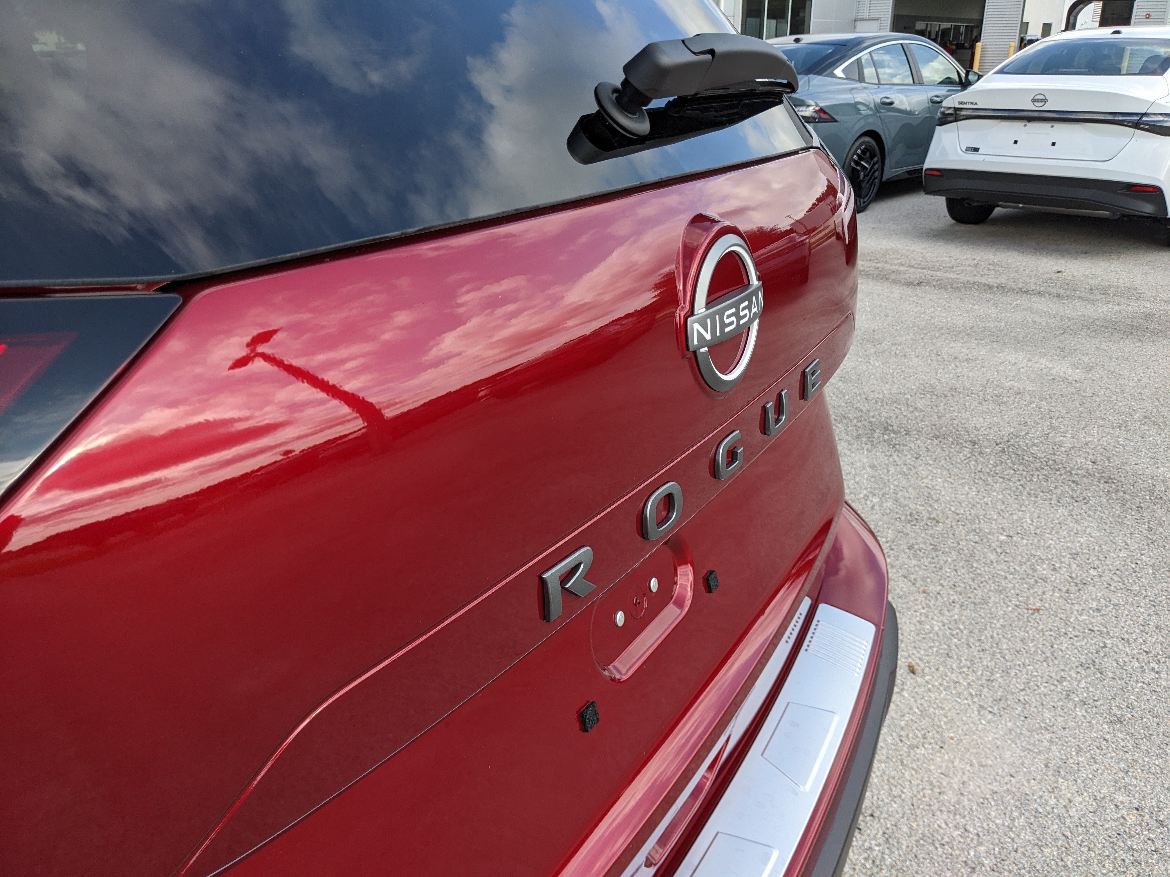 2026 Nissan Rogue SV