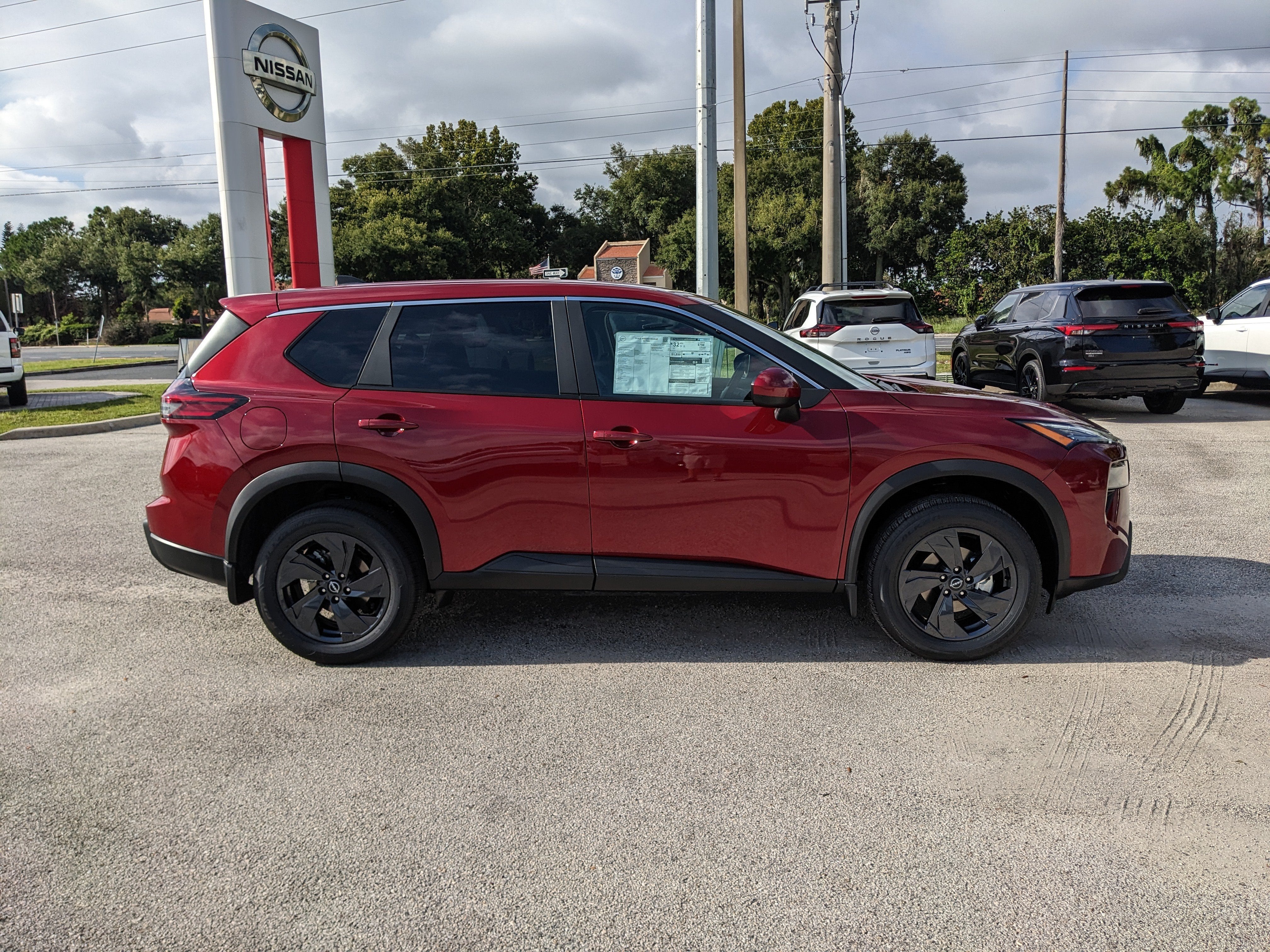 2026 Nissan Rogue SV