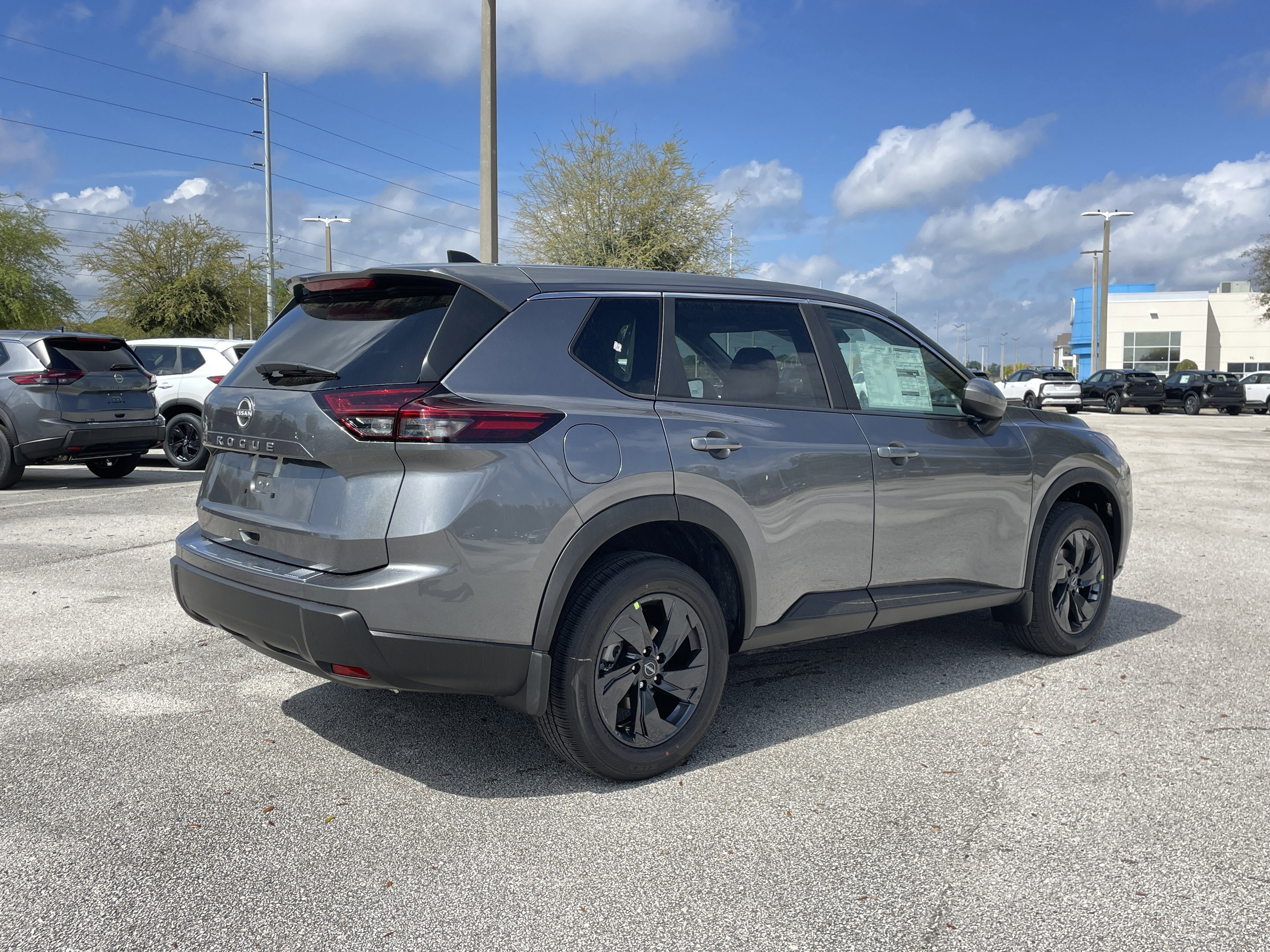 2026 Nissan Rogue SV