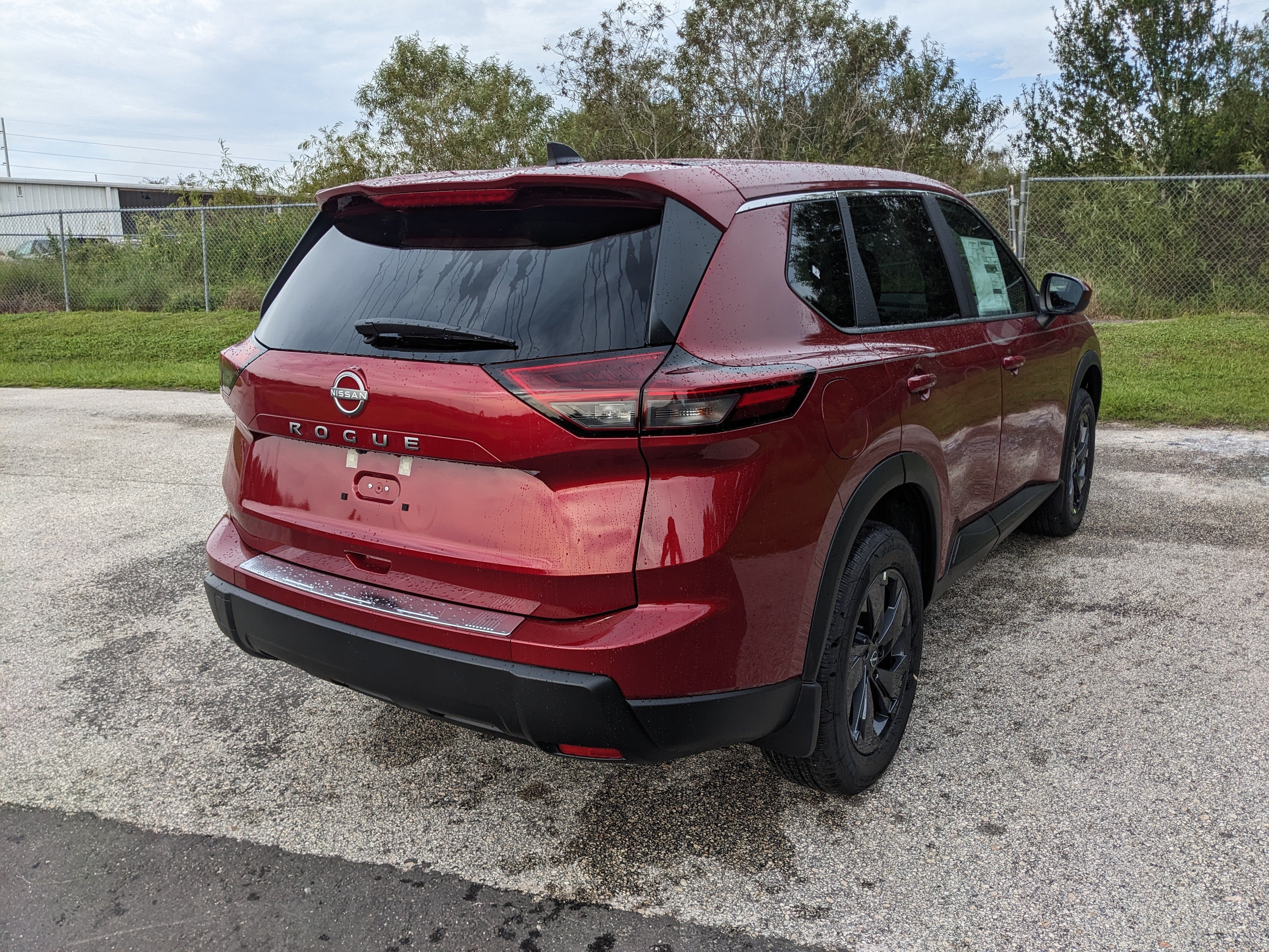 2027 Nissan Rogue SV