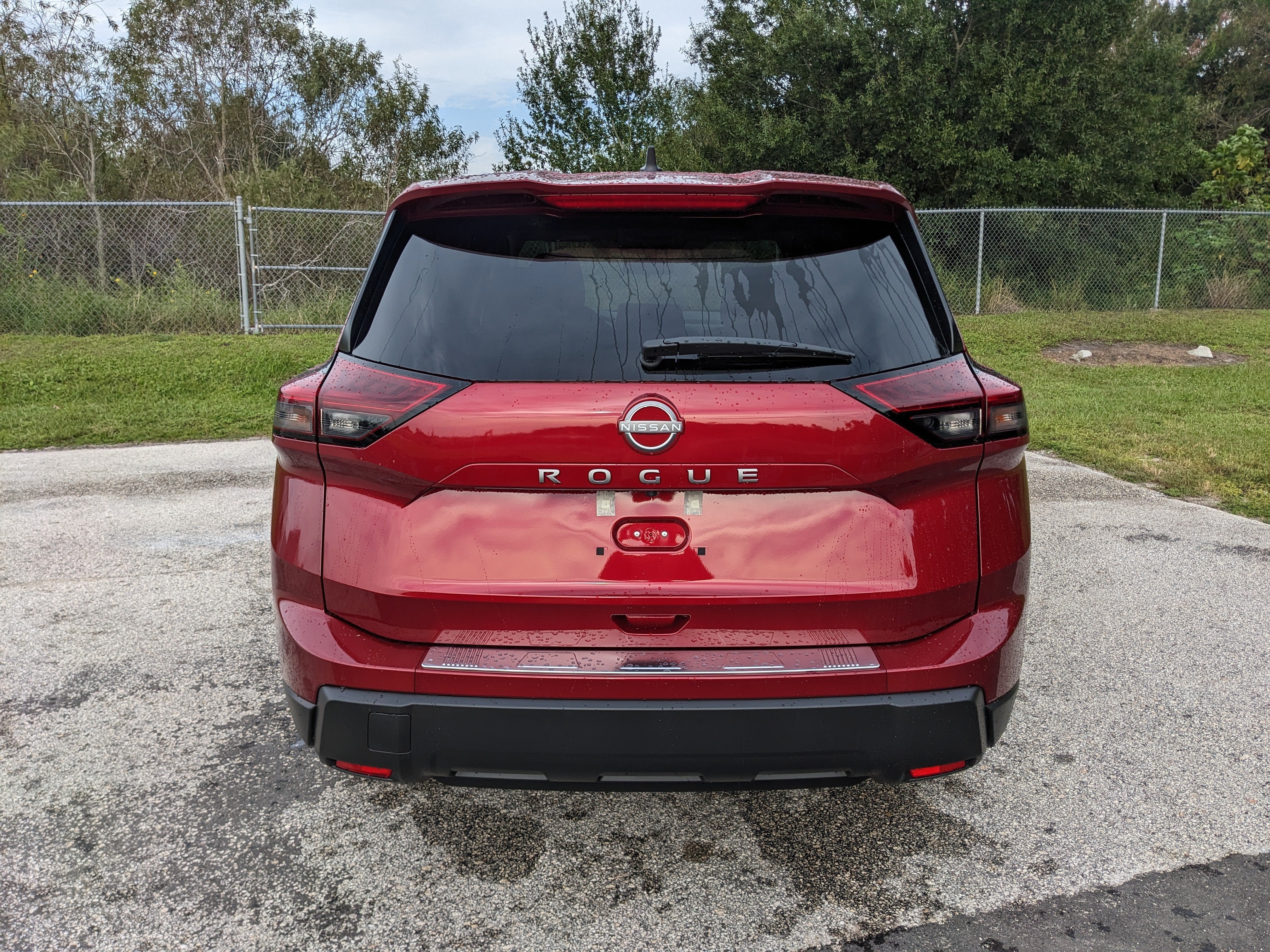 2027 Nissan Rogue SV