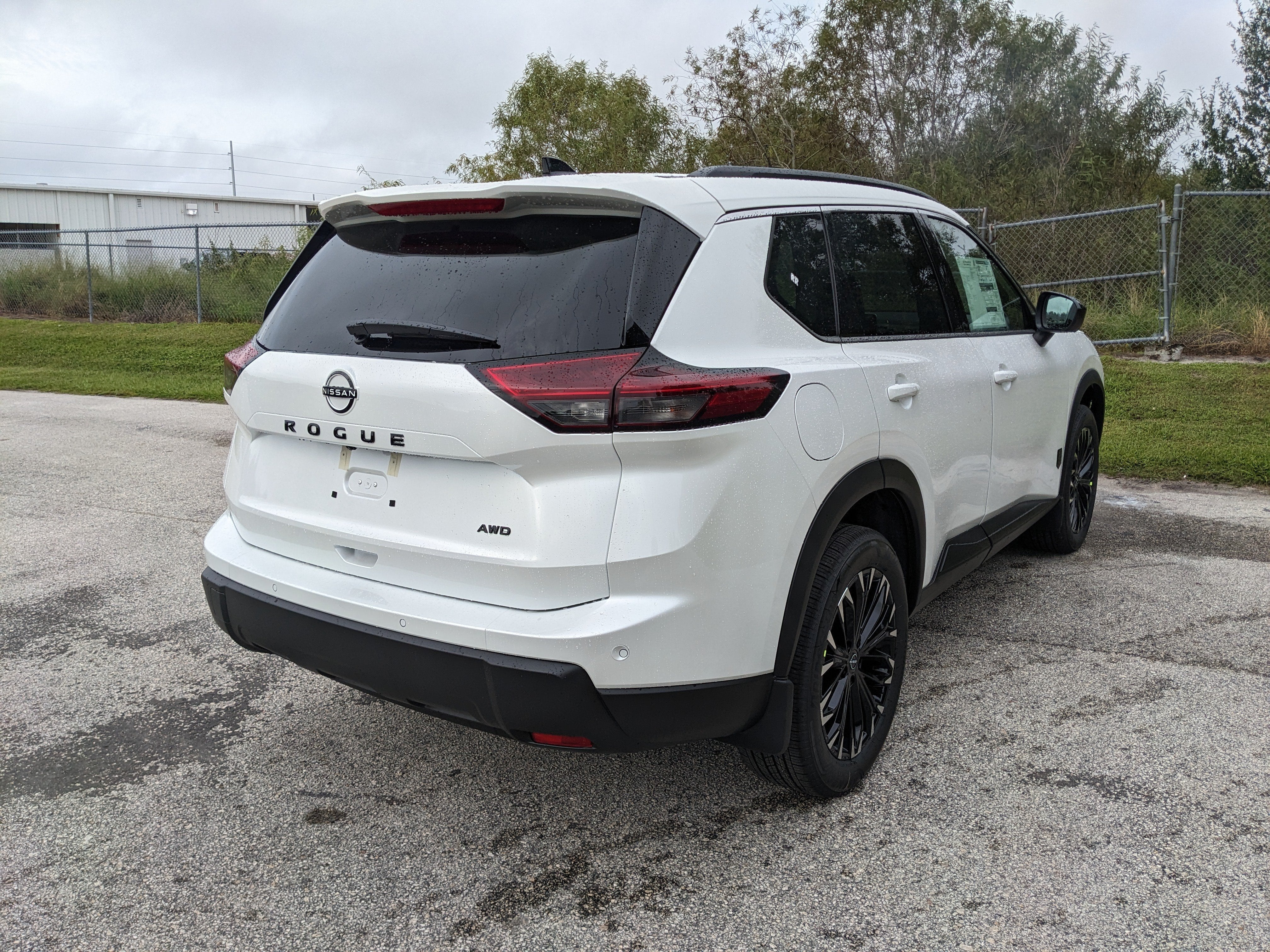 2027 Nissan Rogue Dark Armor