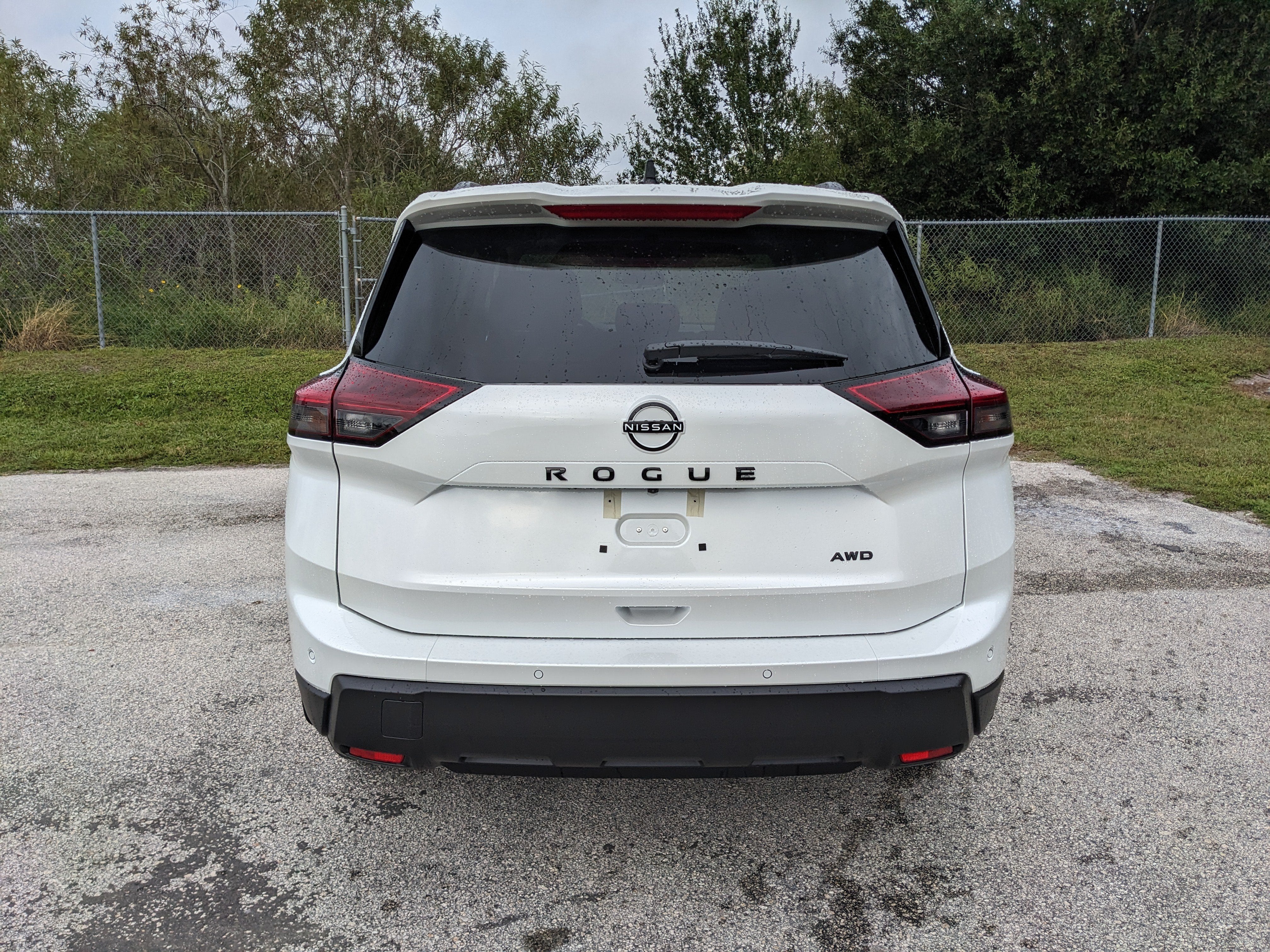 2027 Nissan Rogue Dark Armor