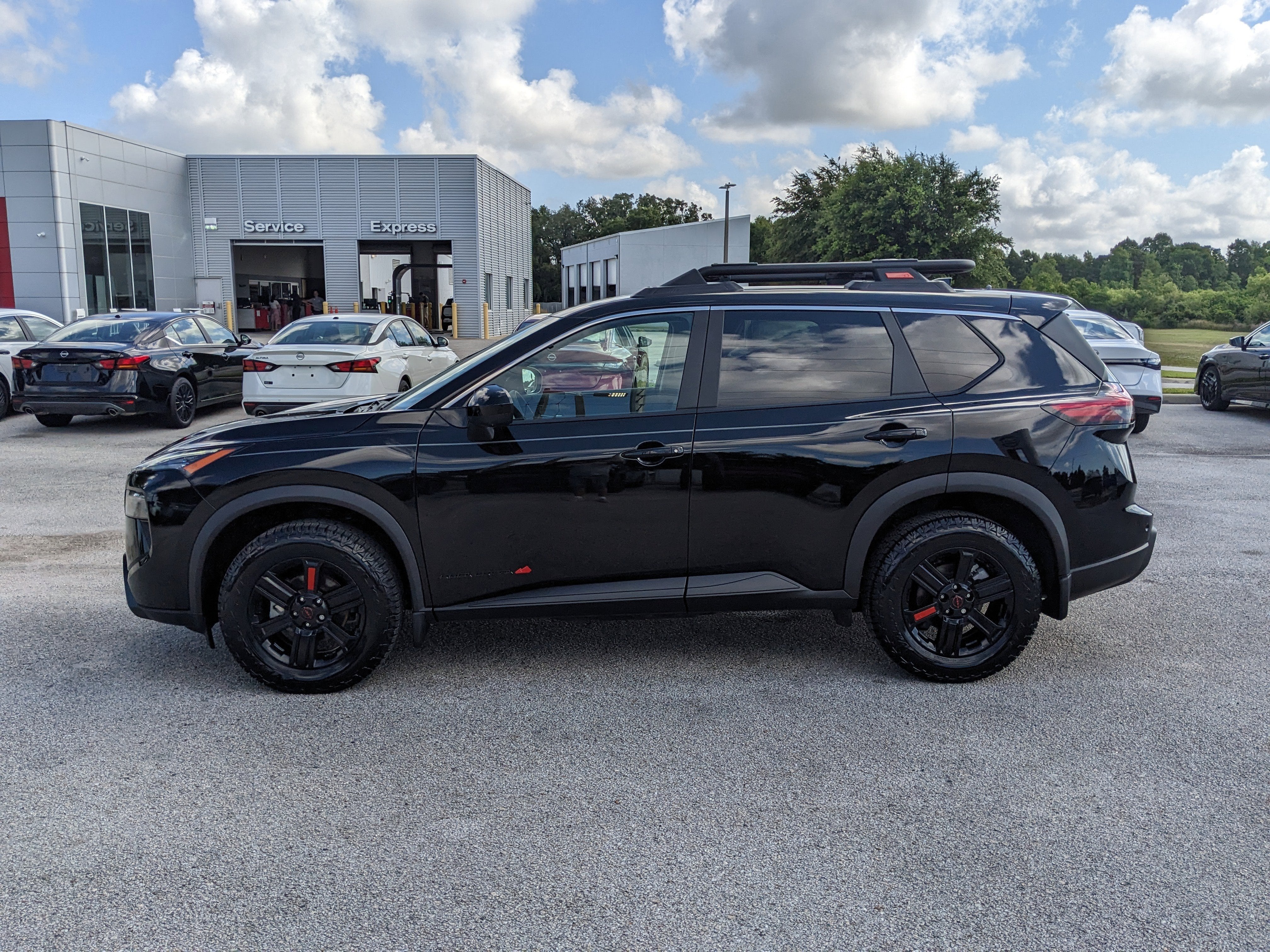 2025 Nissan Rogue Rock Creek