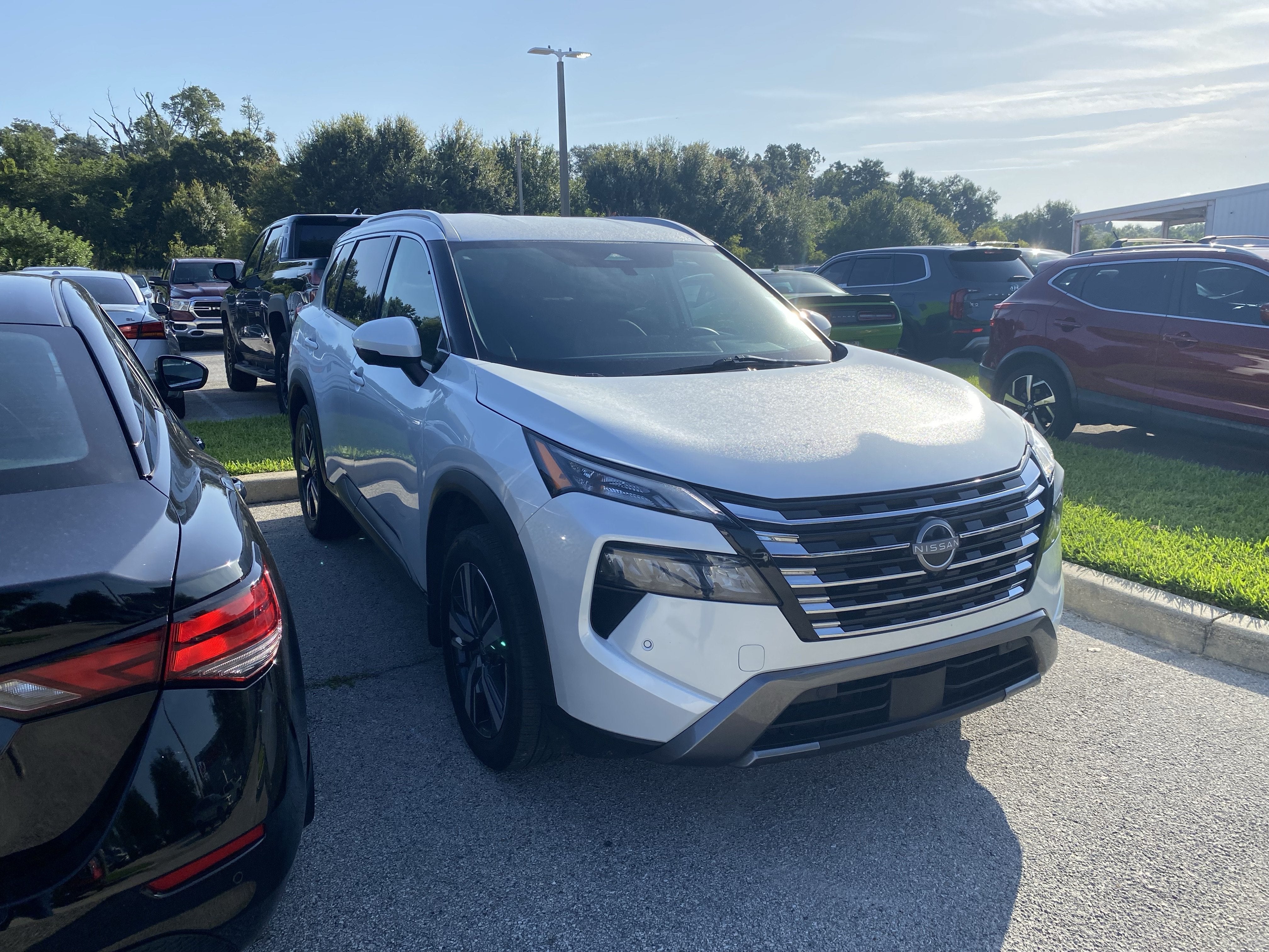 2024 Nissan Rogue SL
