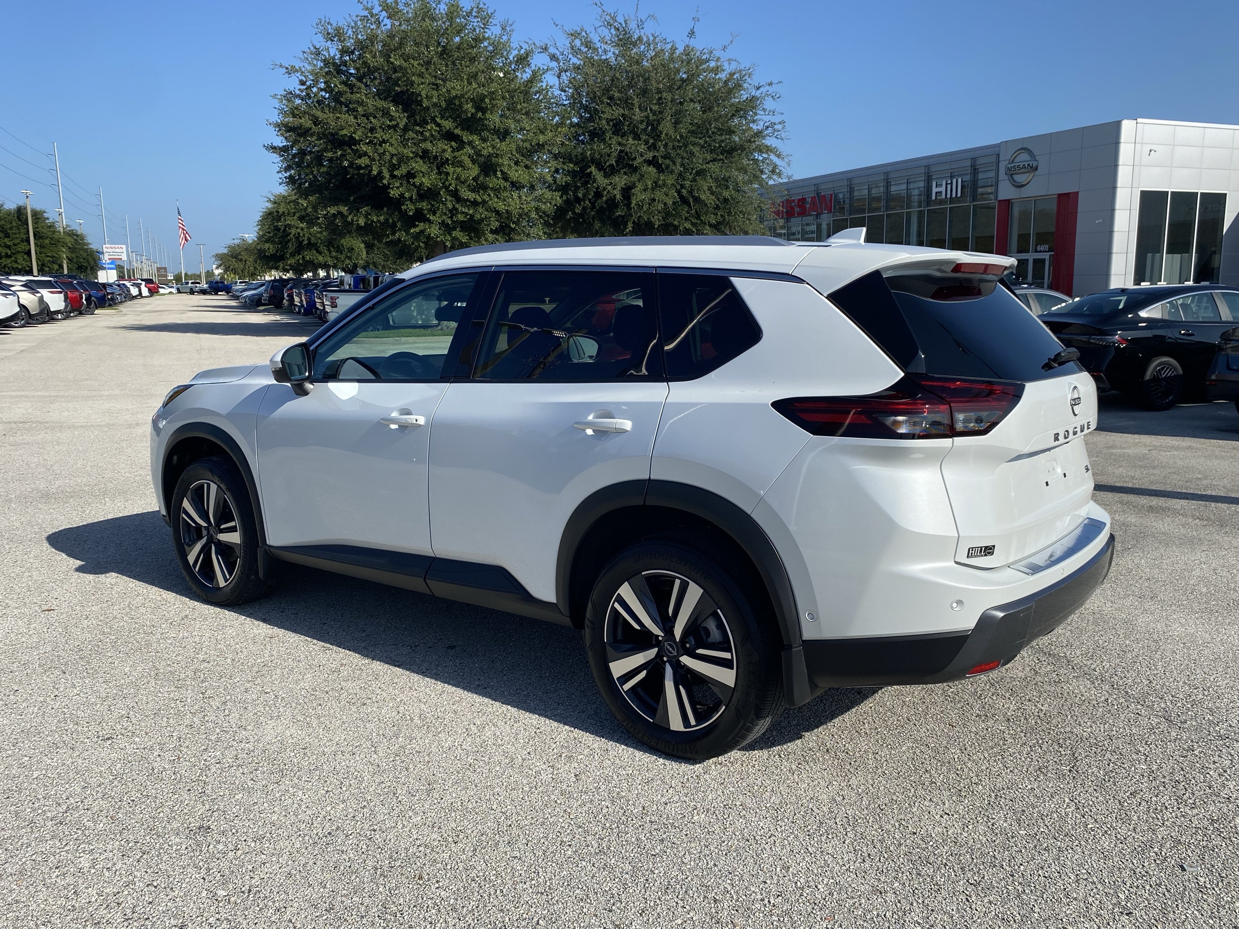 2024 Nissan Rogue SL