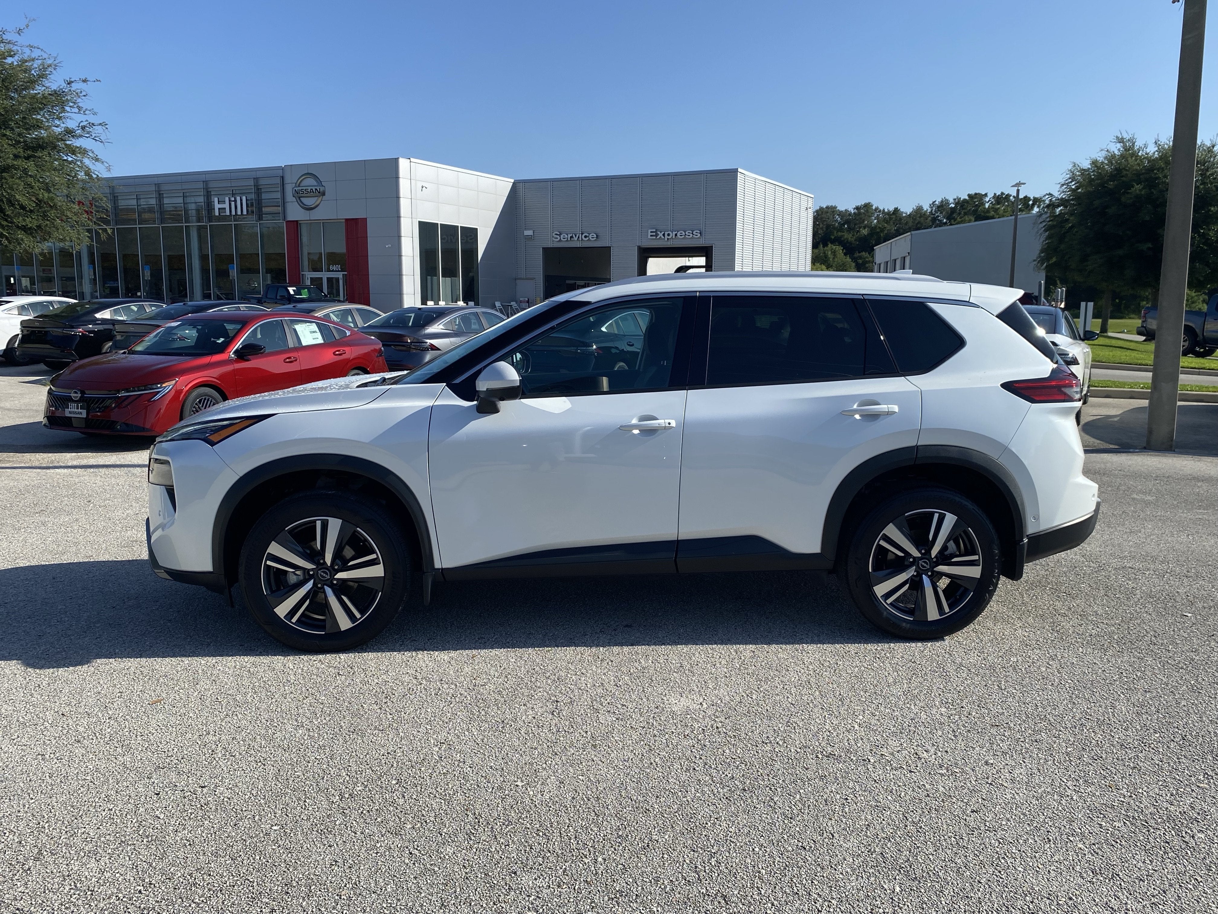 2024 Nissan Rogue SL