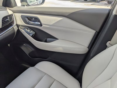 2025 Nissan Rogue SL