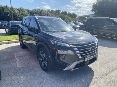 2025 Nissan Rogue SL