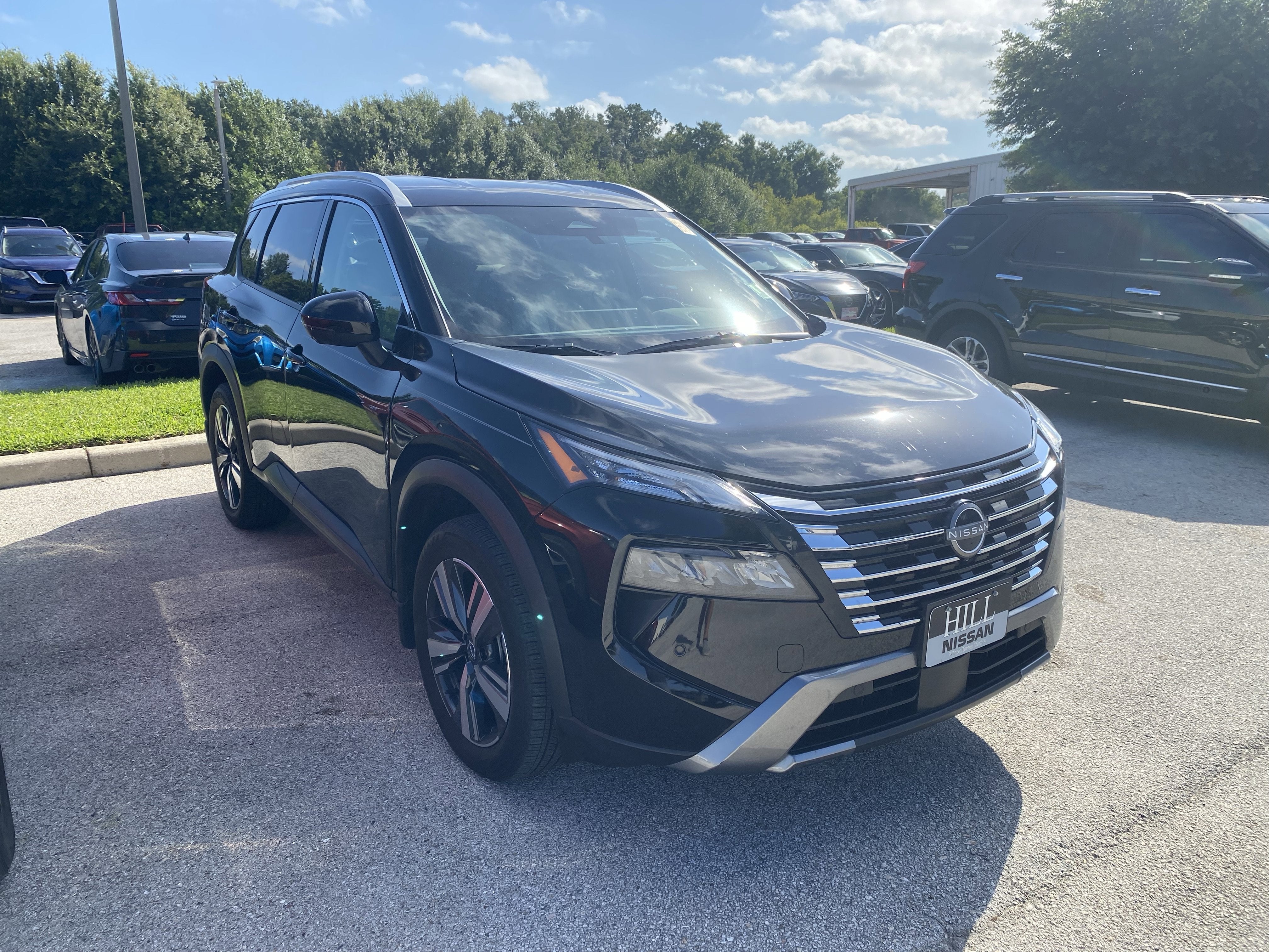 2025 Nissan Rogue SL