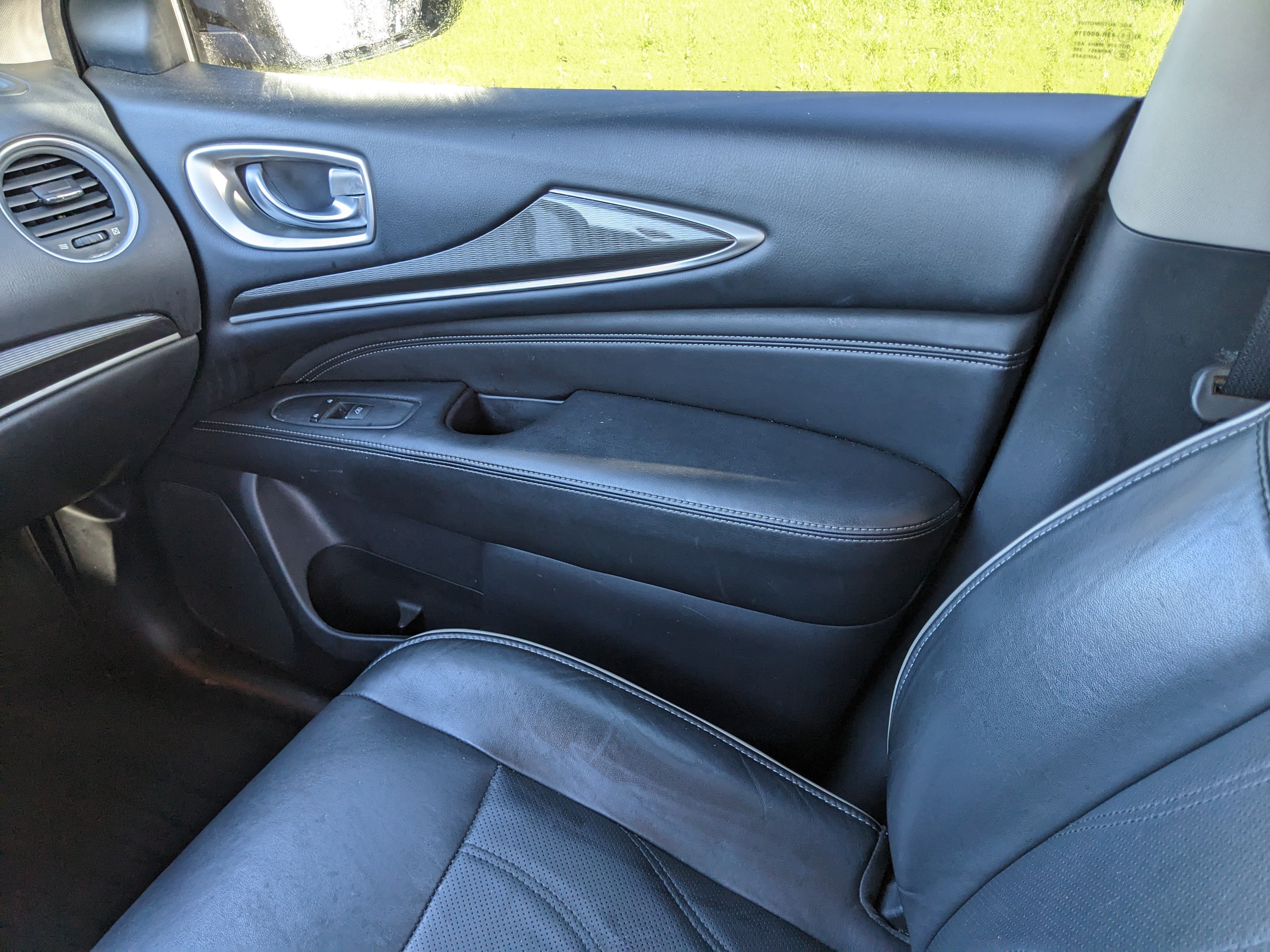 2017 INFINITI QX60 Base