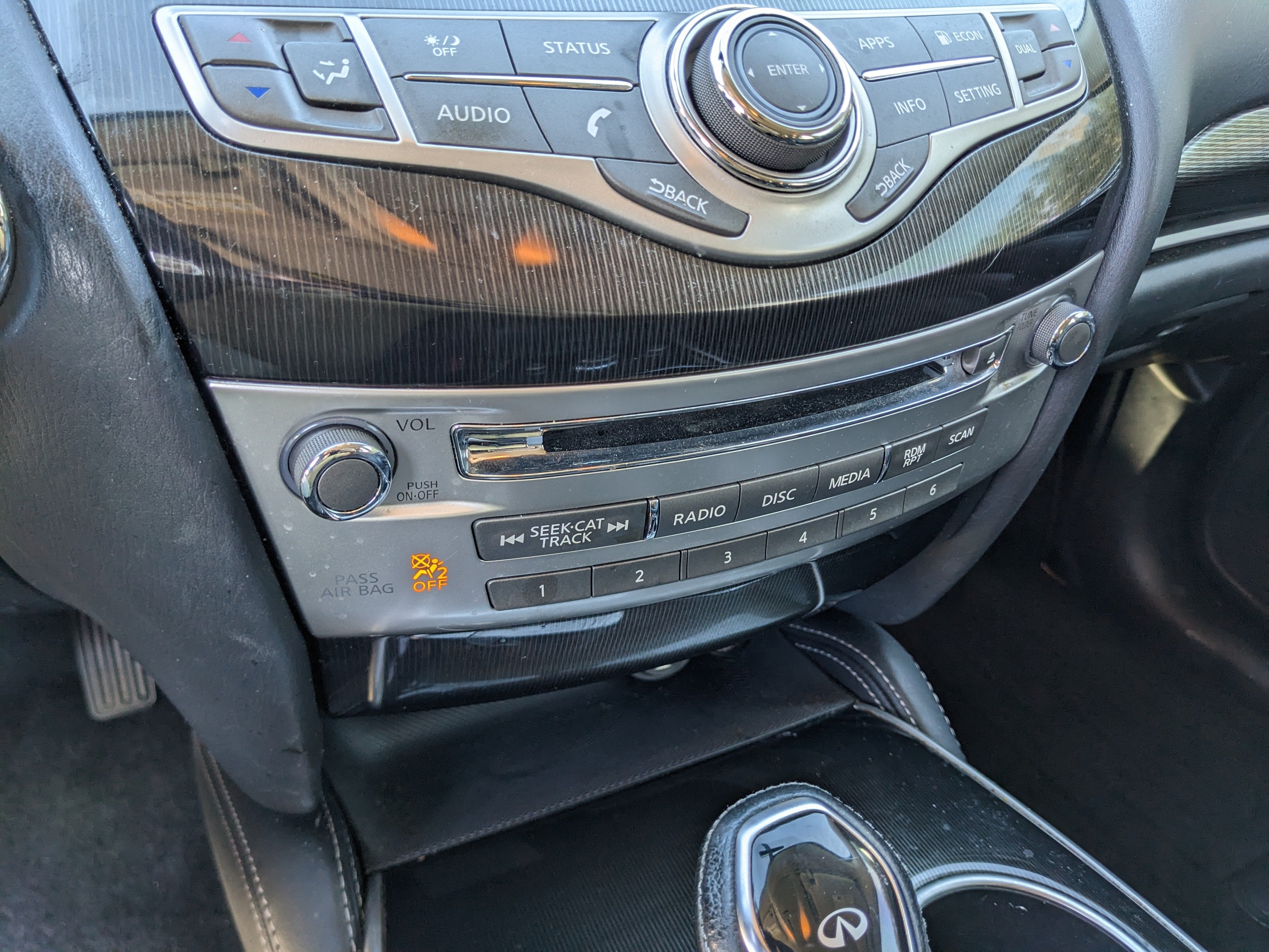 2017 INFINITI QX60 Base