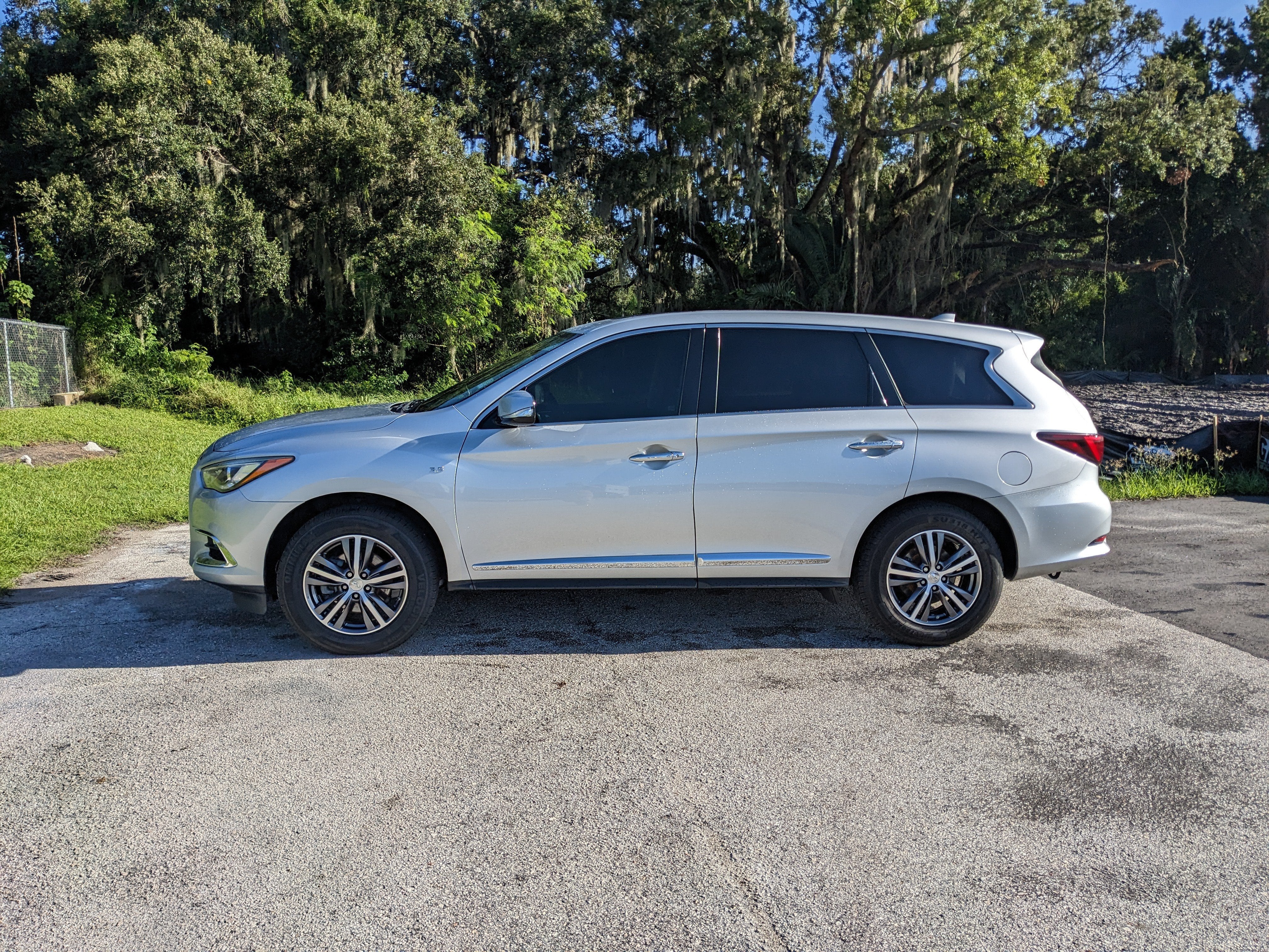 2017 INFINITI QX60 Base