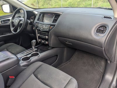 2020 Nissan Pathfinder S