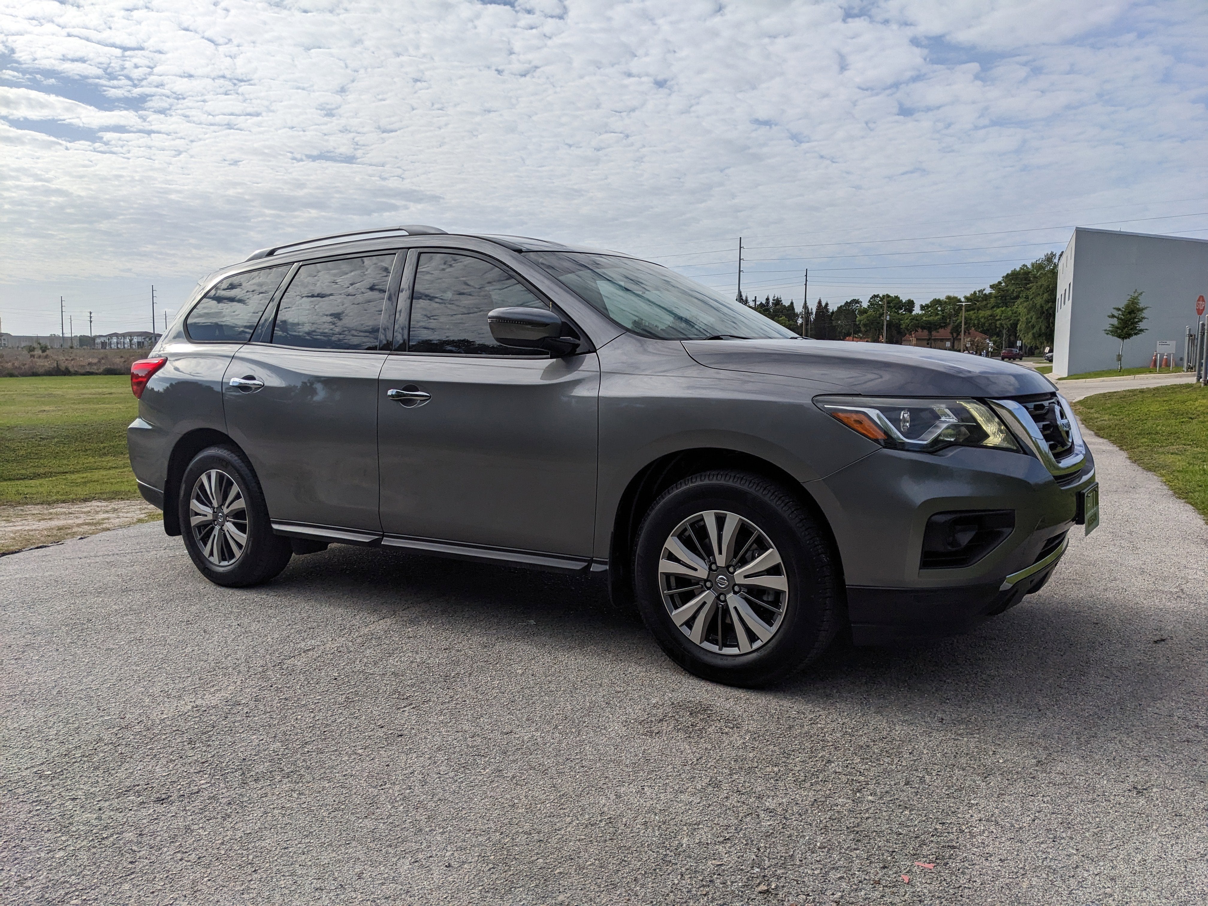 2020 Nissan Pathfinder S