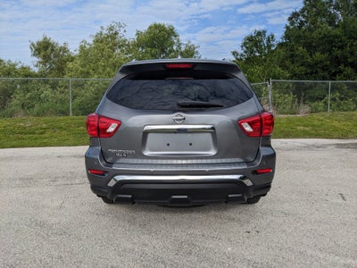2020 Nissan Pathfinder S