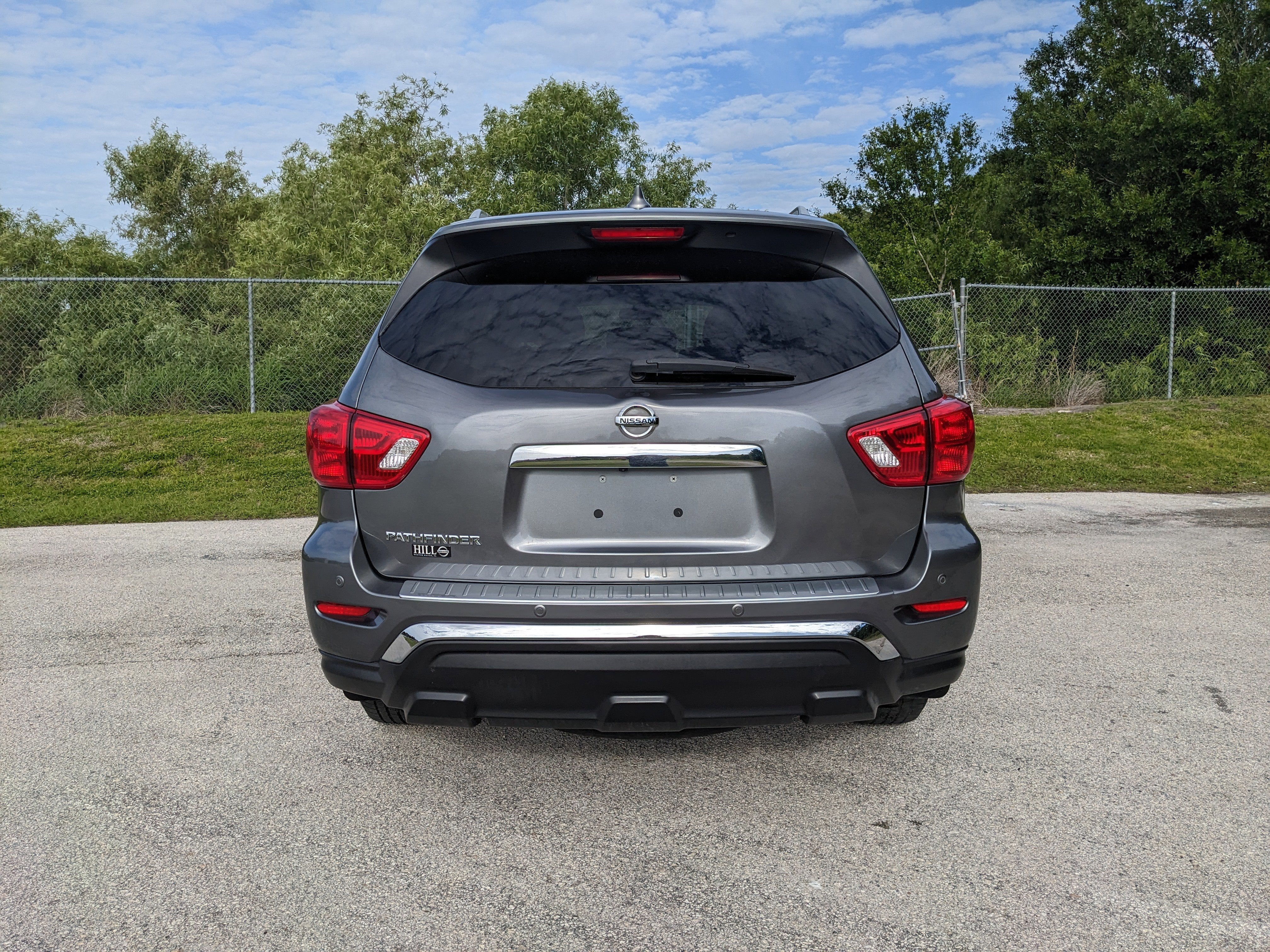 2020 Nissan Pathfinder S