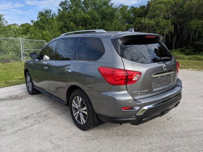 2020 Nissan Pathfinder S
