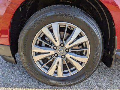 2020 Nissan Pathfinder SV