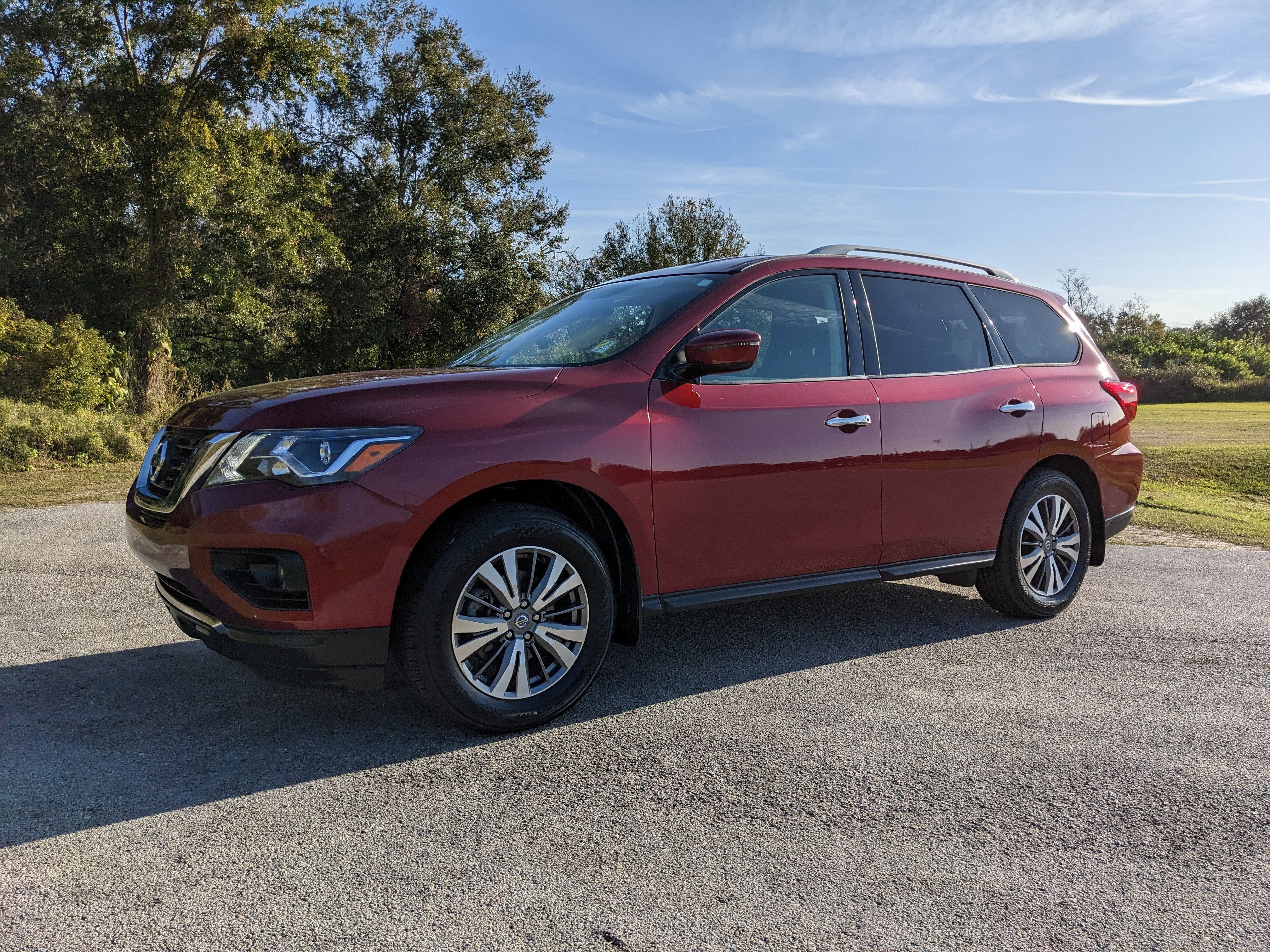 2020 Nissan Pathfinder SV