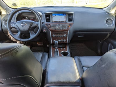 2019 Nissan Pathfinder Platinum