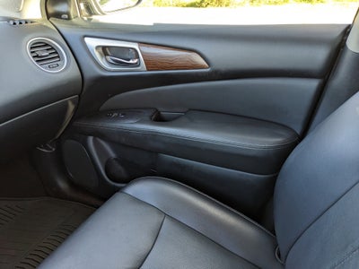 2019 Nissan Pathfinder Platinum