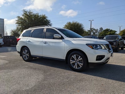 2019 Nissan Pathfinder SL