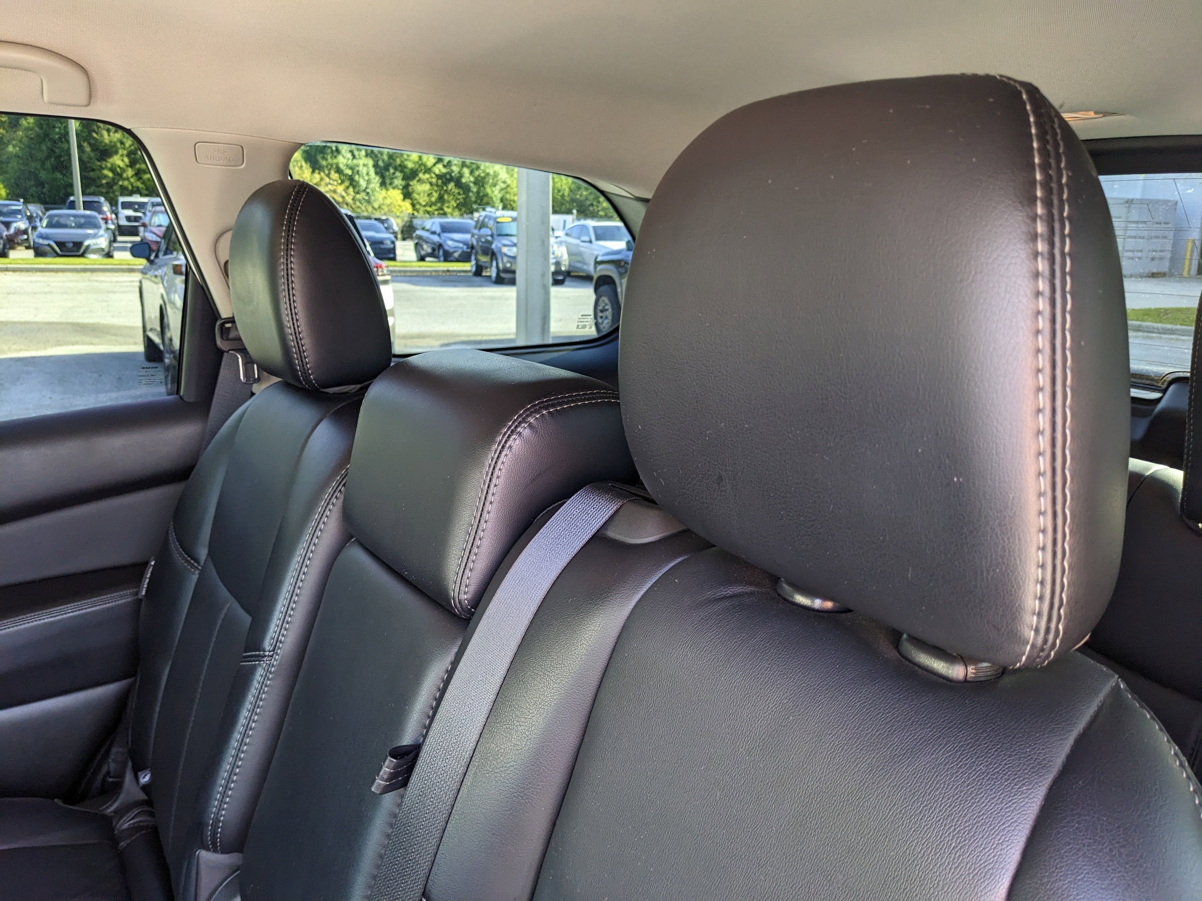 2019 Nissan Pathfinder SL