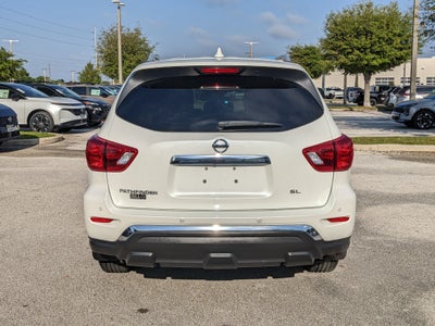2019 Nissan Pathfinder SL