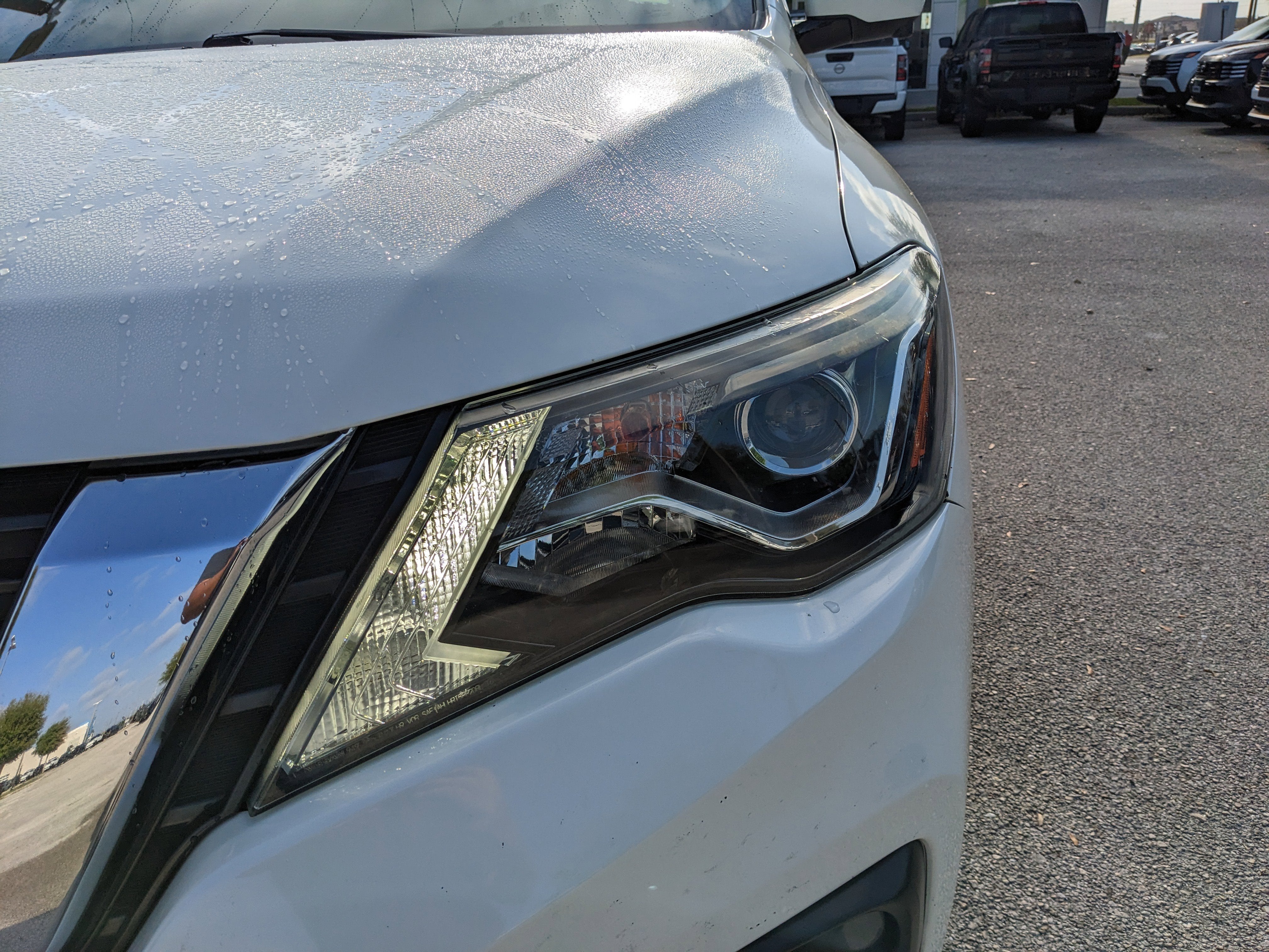 2019 Nissan Pathfinder SL