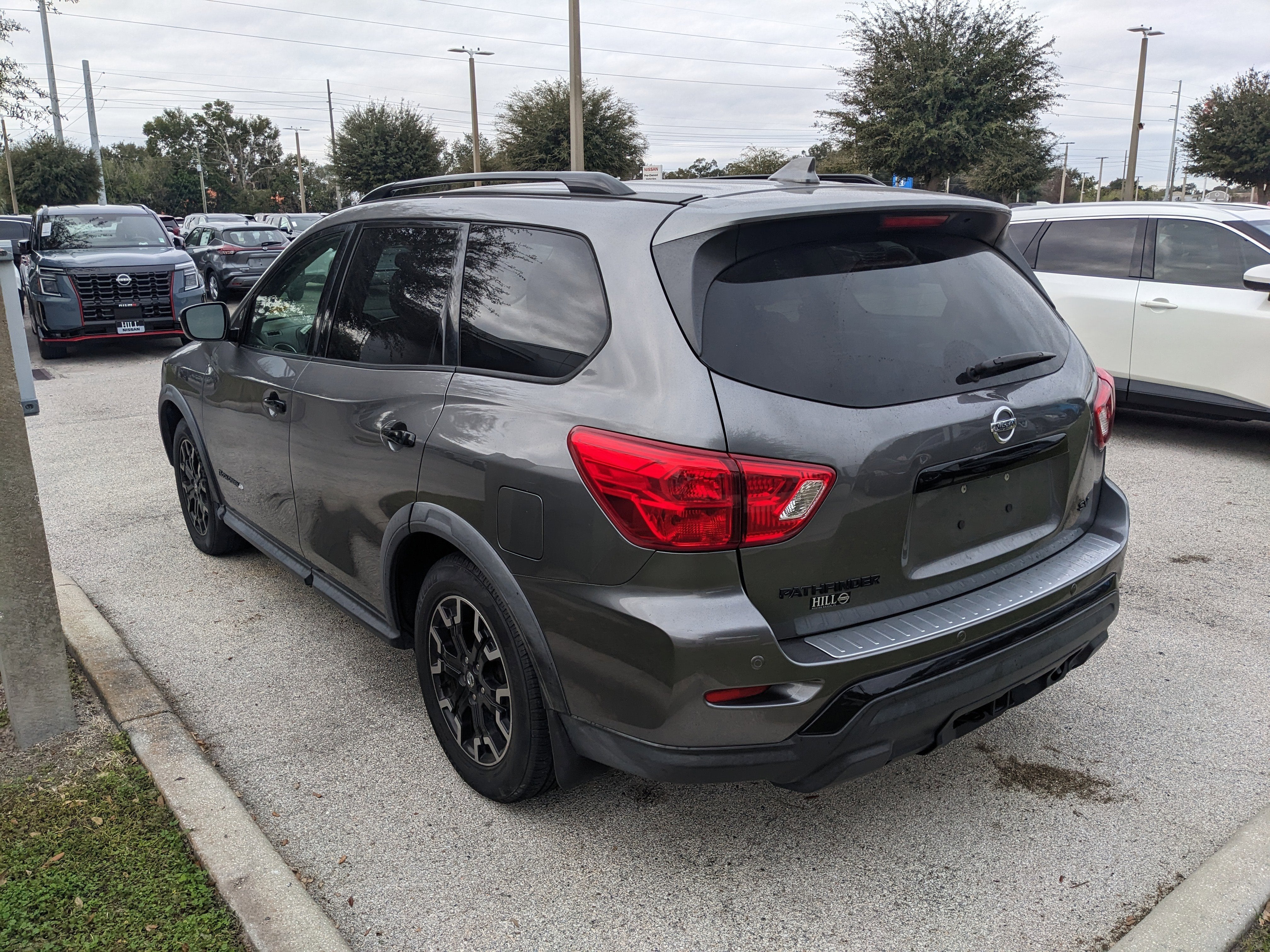 2019 Nissan Pathfinder SV