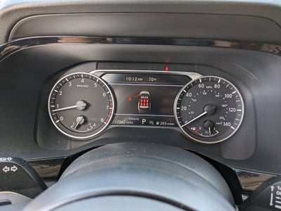 2024 Nissan Pathfinder SV