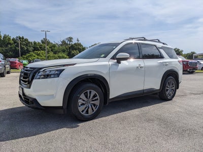 2024 Nissan Pathfinder SV