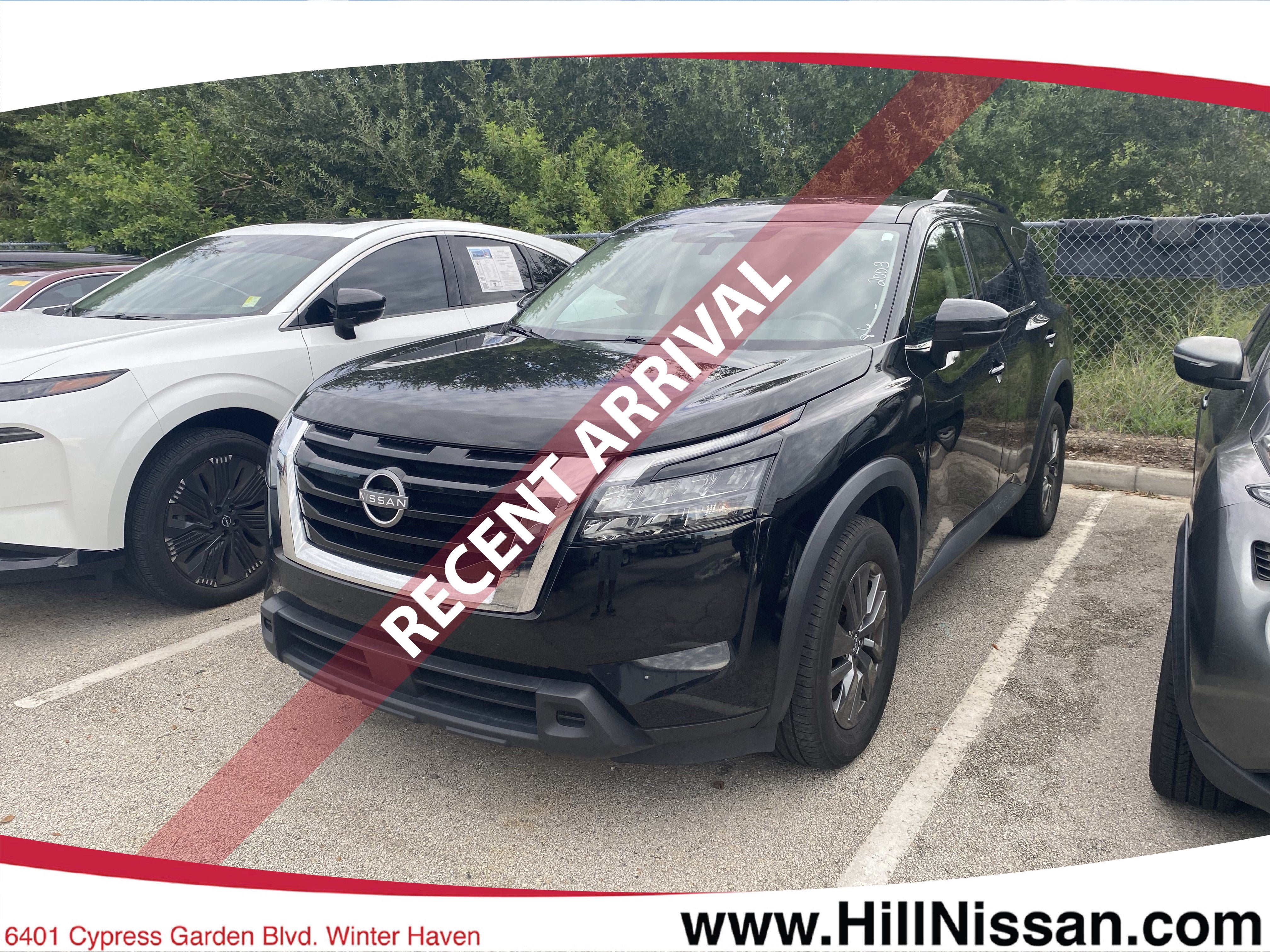 2024 Nissan Pathfinder SV