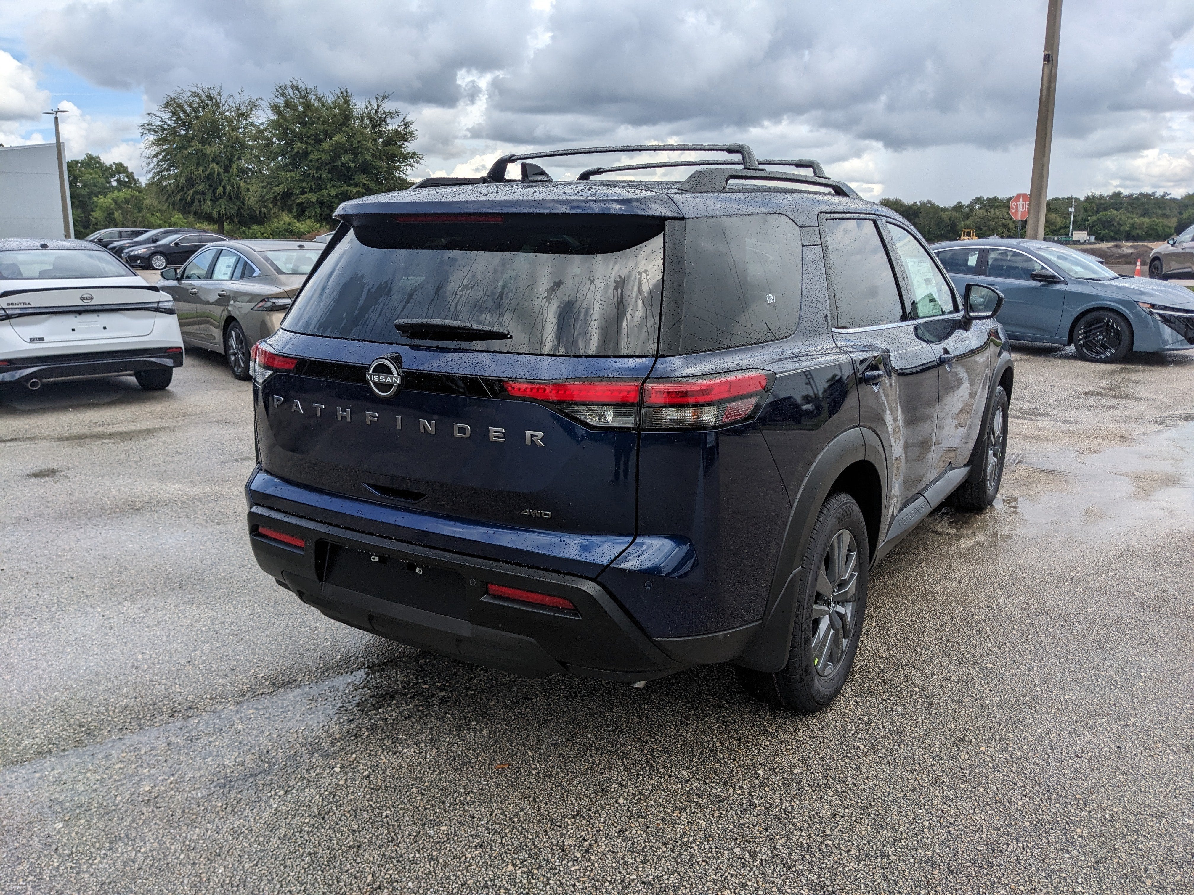 2026 Nissan Pathfinder SV