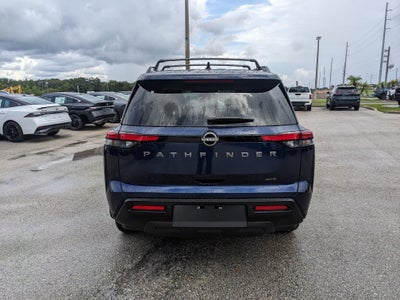 2026 Nissan Pathfinder SV