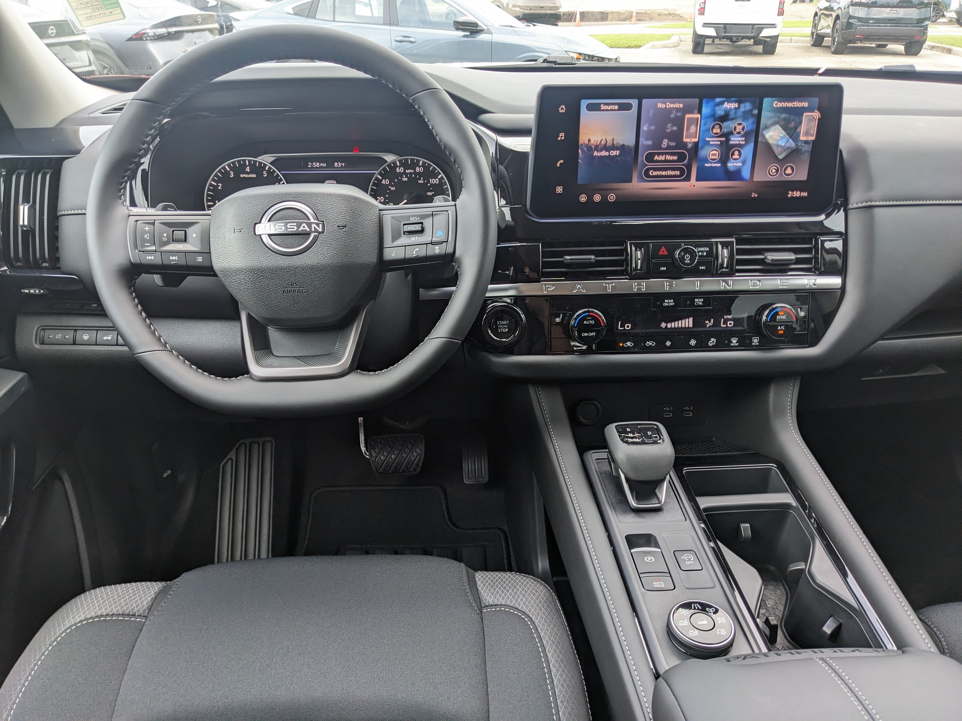 2026 Nissan Pathfinder SV