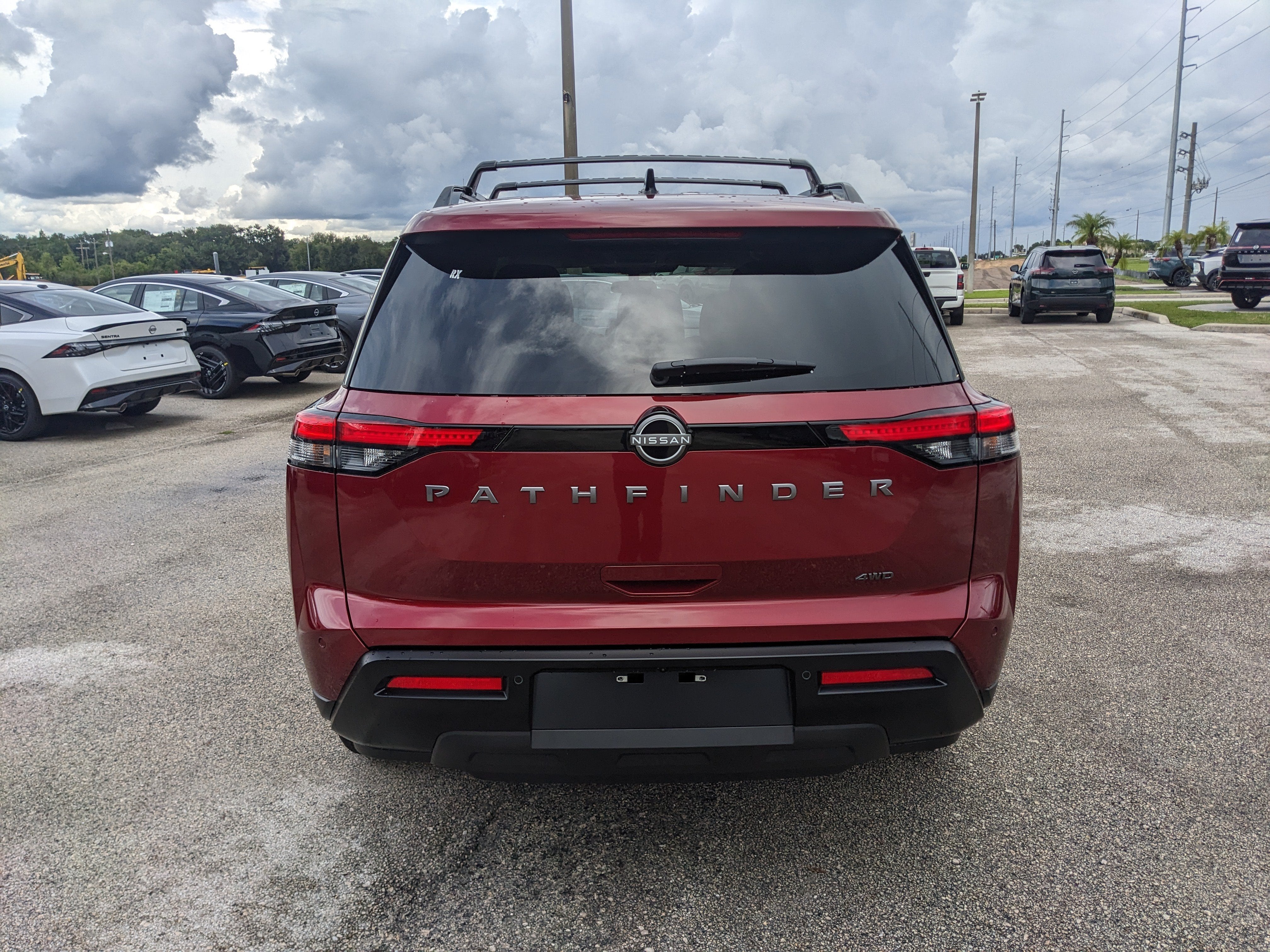 2026 Nissan Pathfinder SV