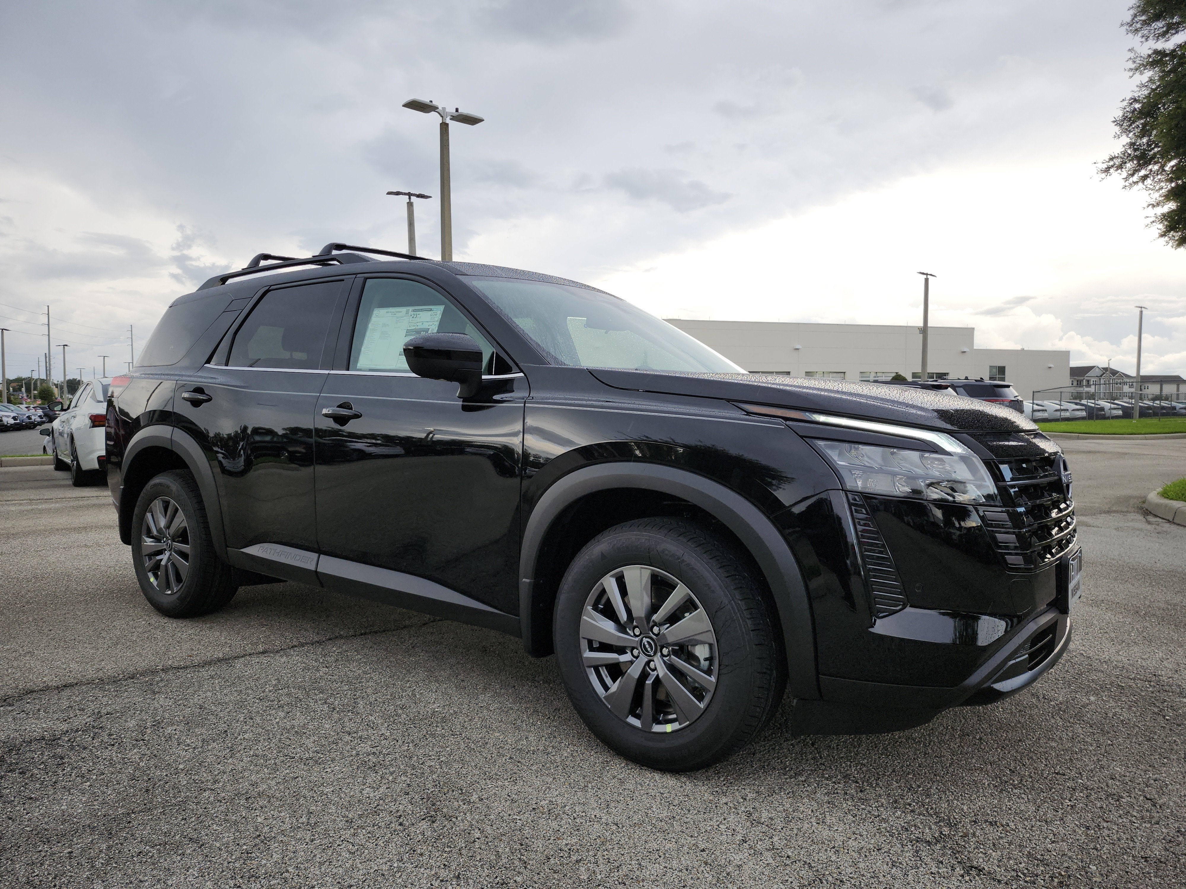 2026 Nissan Pathfinder SV