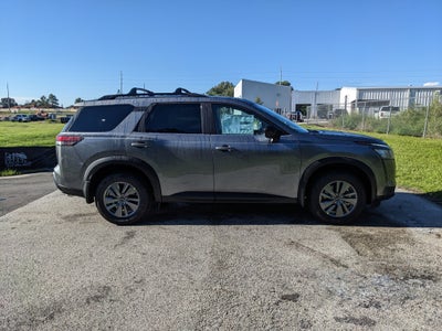 2026 Nissan Pathfinder SV