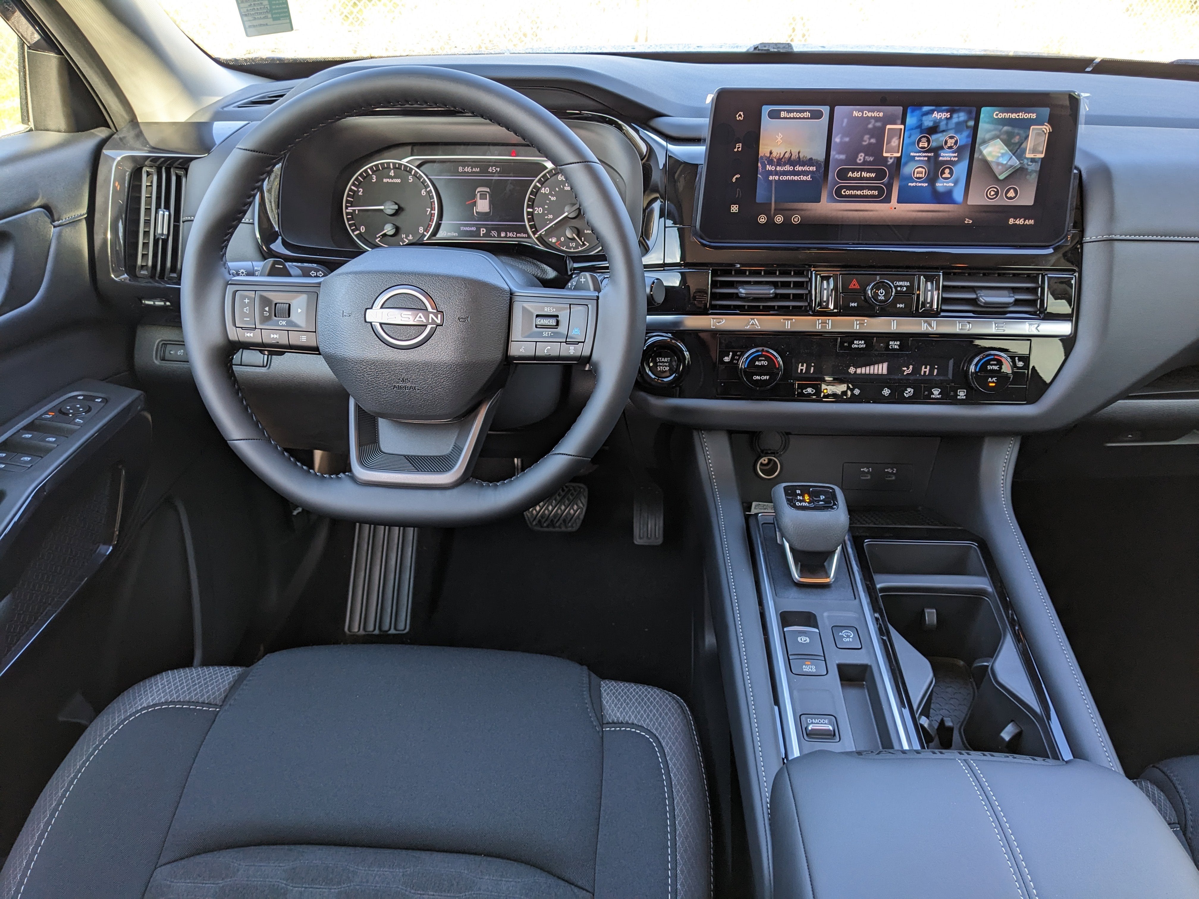 2026 Nissan Pathfinder SV