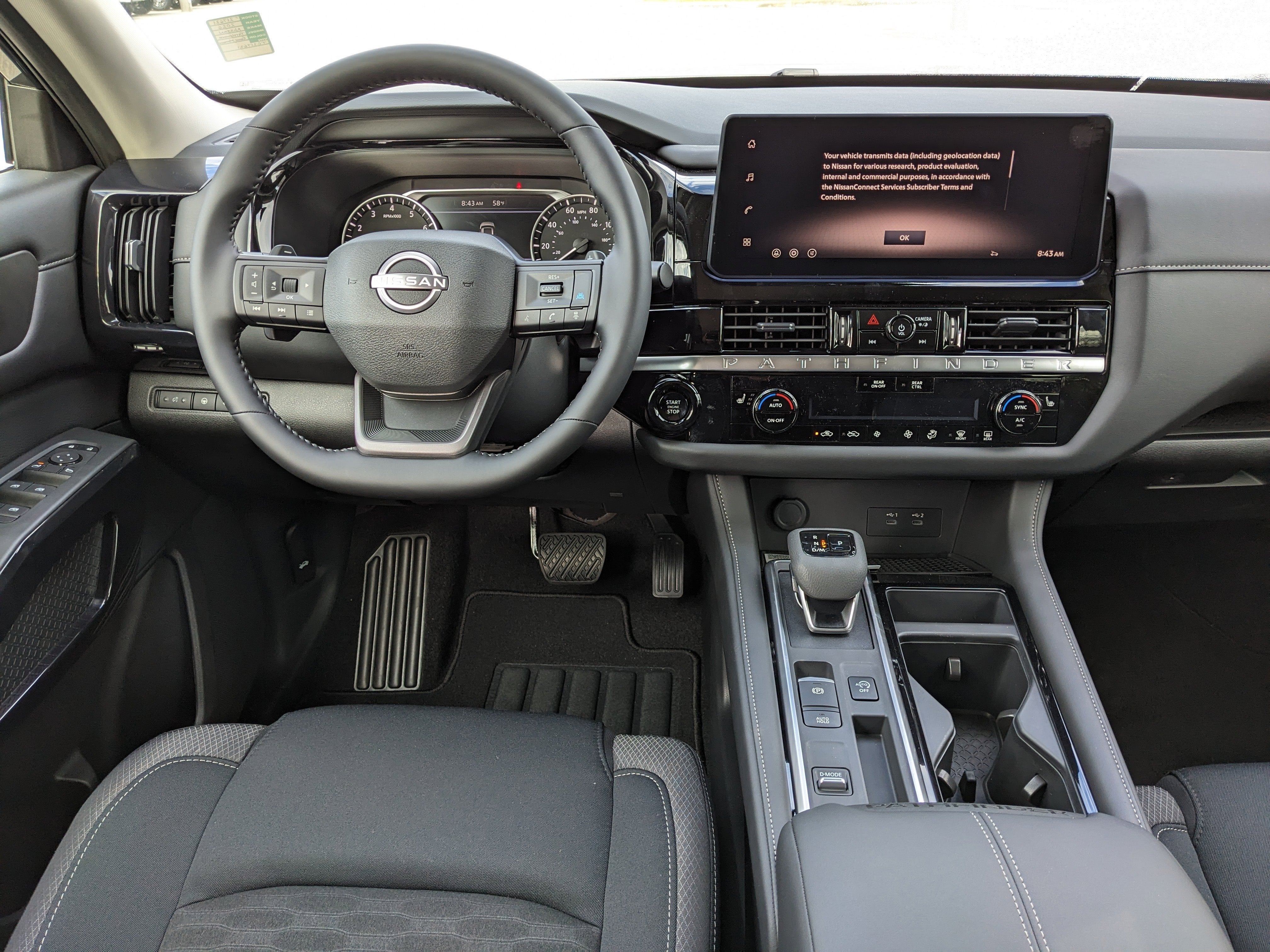 2026 Nissan Pathfinder SV