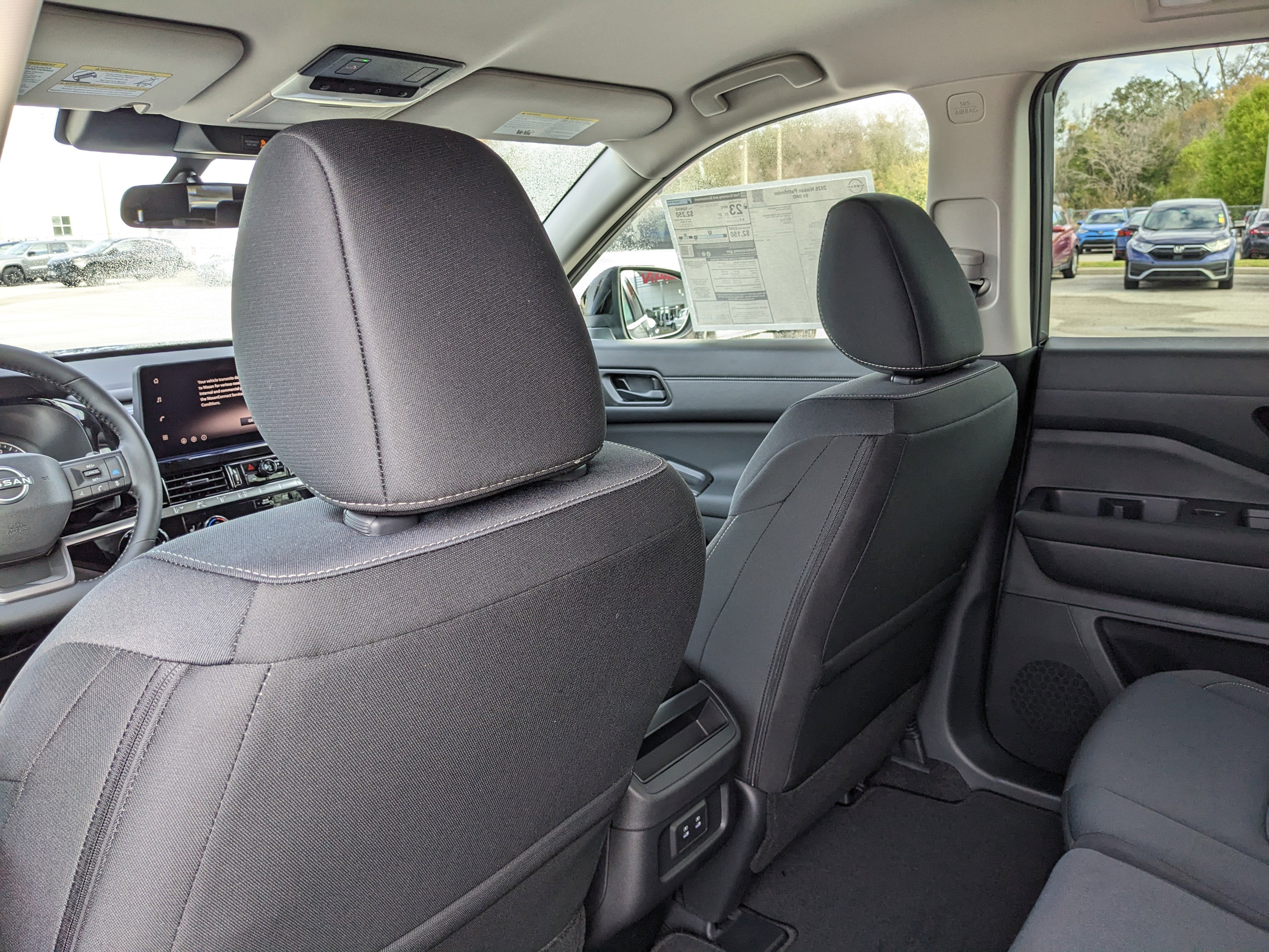 2026 Nissan Pathfinder SV