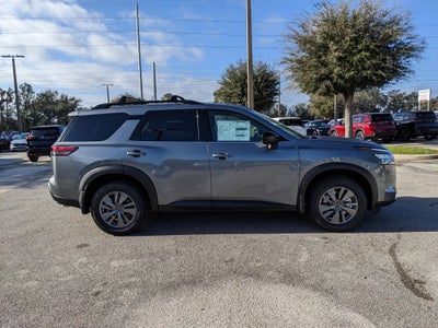 2026 Nissan Pathfinder SV